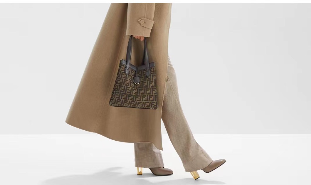 Fendi Product _df_qfgdDNOJYsB-9kC1Hb6WpEuICUmPSw2cjseA