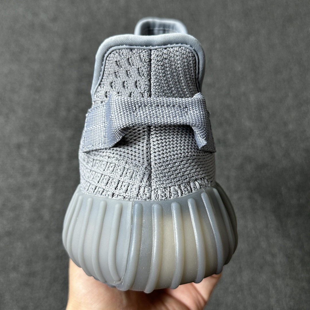 Yeezy烟灰鞋码36-48总裁L版