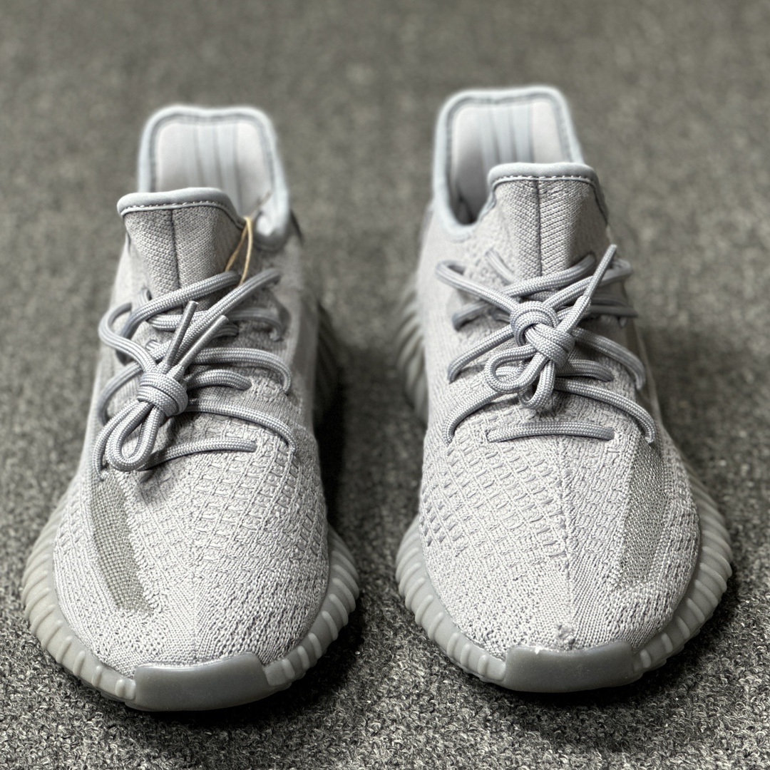 Yeezy烟灰鞋码36-48总裁L版