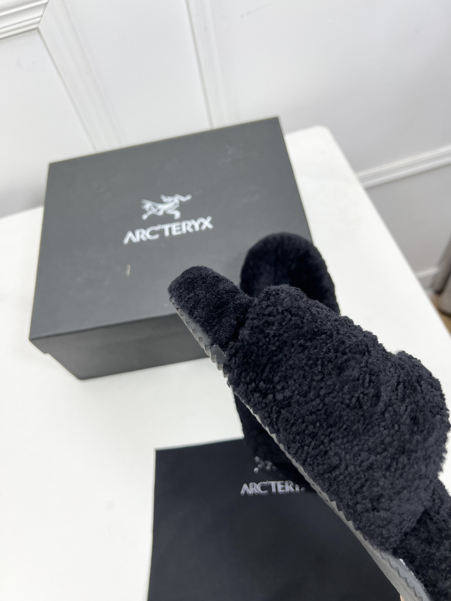 Arcteryx: Luxurious Lamb Wool Stocking for Cold Weather Fashionistas. - 图片 9