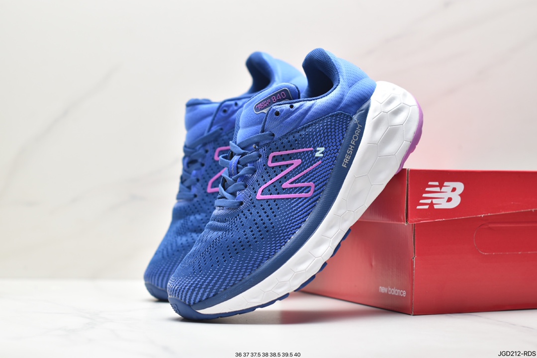 180 新百伦New Balance NB FuelCell Propel 防滑耐磨低帮跑步鞋 W840FBP