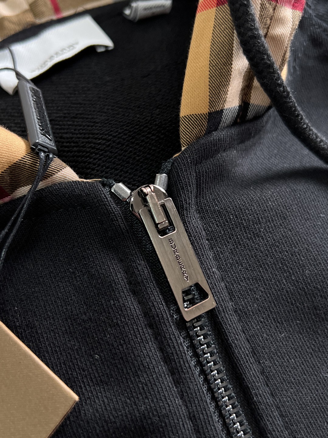 Stylish Burberry Black Zip-Up Hoodie with Iconic Check Trim - Versatile & Chic 5 a1694109024720 8237
