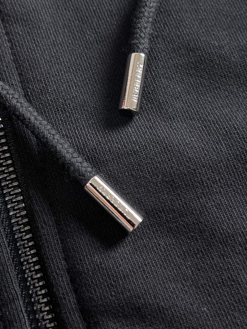 Stylish Burberry Black Zip-Up Hoodie with Iconic Check Trim - Versatile & Chic 7 a1694109025037 4757