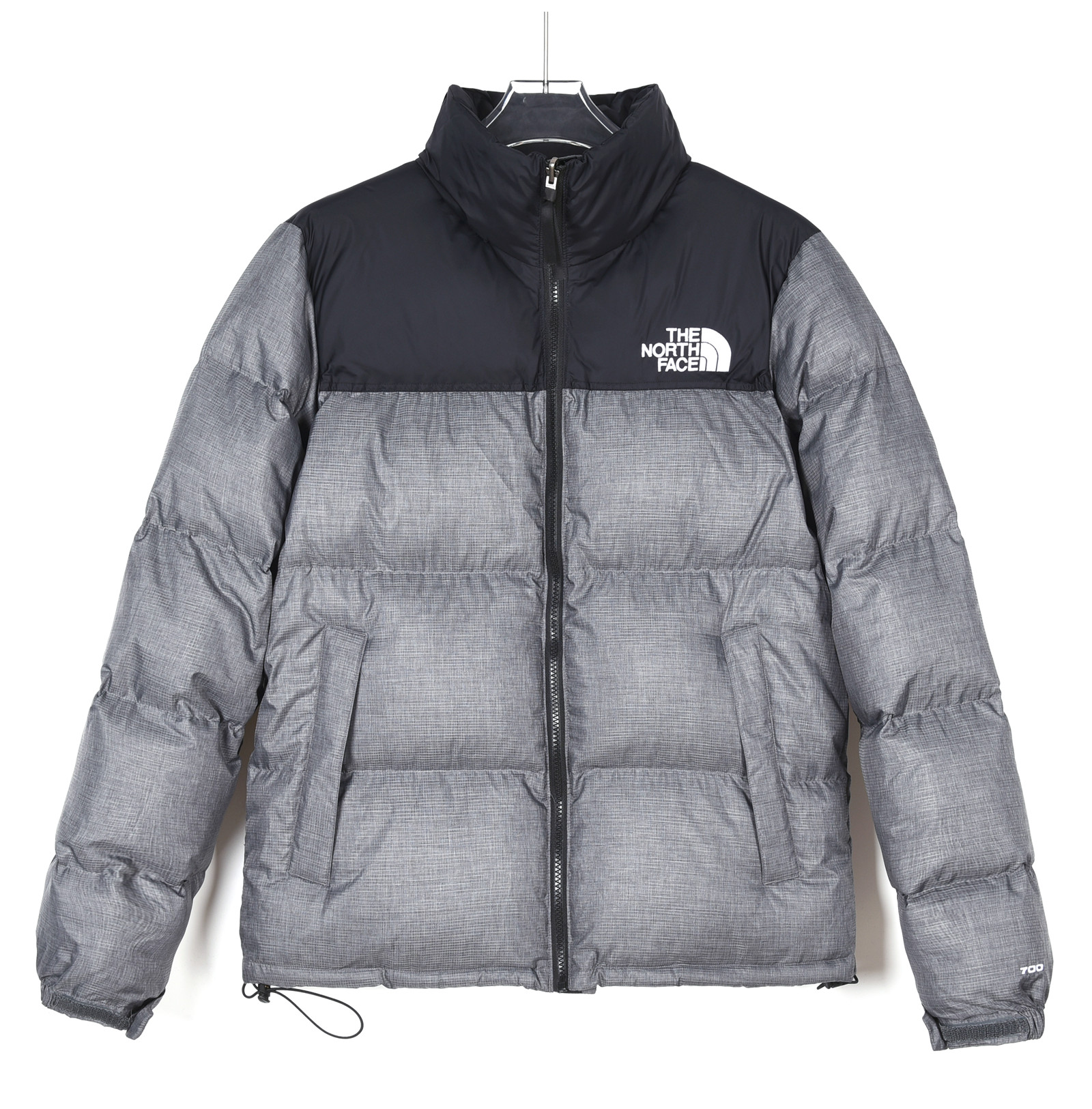 得物官方订单 羽绒服
【北面】
heNorthFace北面#1996Nuptse 4NCH户外经典羽绒服#男女同款#金属灰

✅全新进口百灵达绣花机定制万针电绣，采用进口7号针，进口绣线，保证每字饱满、立体、清晰，可称最贵绣标！
✅采用国标90白鸭绒填充，保暖性能更出色，轻便不厚重，压缩后的蓬松度恢复性好！
✅原厂定制40D格子四级防水布料，独家采用最新原版一致布料做法，防止跑绒，并保证手感及膨松度，内里采用尼龙nylon双重双层封禁设计，不会出现任何跑绒现象，内置抽拉绳扣的可调节下摆，可防风防寒！
✅拉链采用吉田YKK原厂定制，刻字清晰，质感完美顺滑，建议比较！
✅辅料及扣子均采用原版一样铜芯弹簧【非市面铁芯弹簧】，可对比了解更多细节，只做市场最高版本！
✅不诋毁，不浮夸，真实且不需要太多文案，因为专注，所以专业！

SIZE: XS  S  M  L  XL  XXL【附:尺码表】