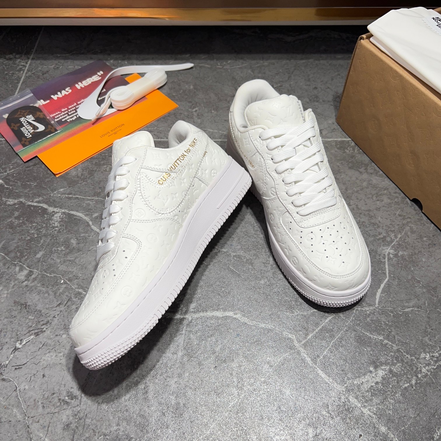 Los mejores modelos conjuntos de Louis Vuitton x x Nike, la idea de diseño es básicamente una contin