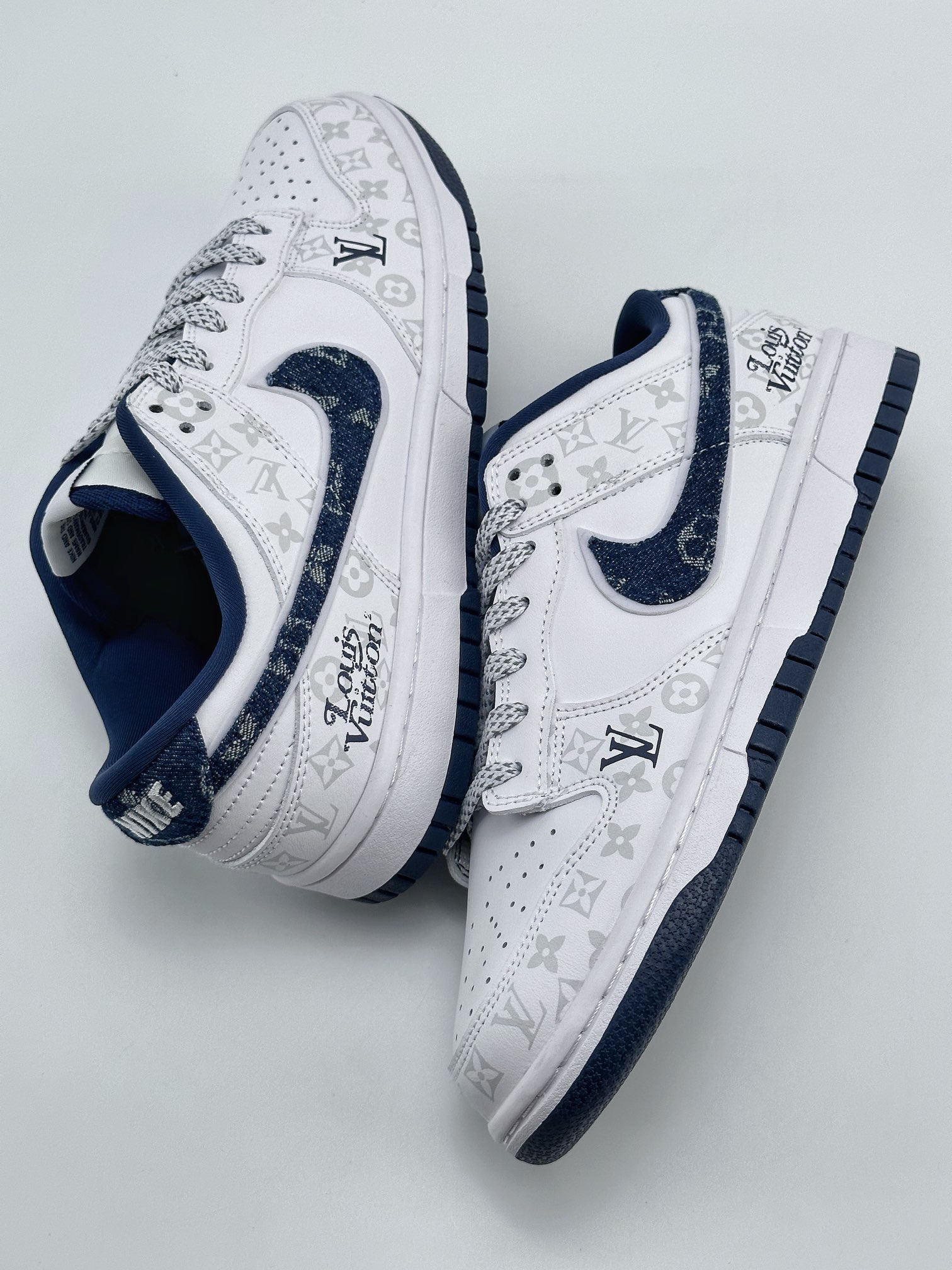 Nike SB Dunk Low x Louis Vuitton White and Dark Blue LV Print DD1391-122