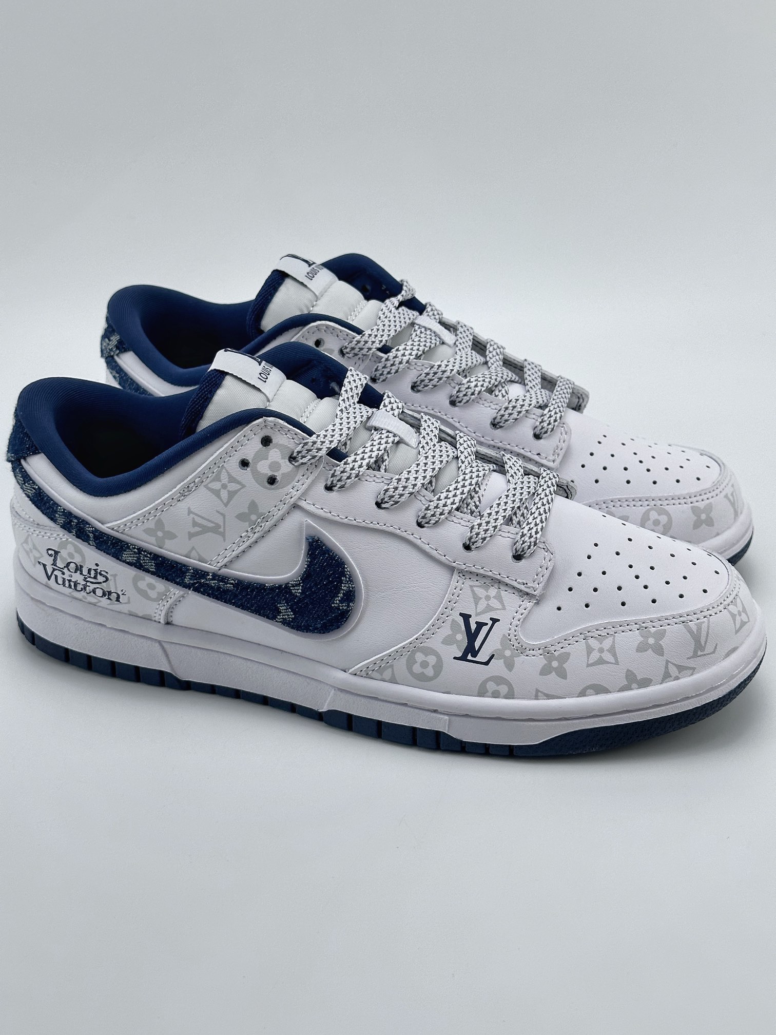 260 Nike SB Dunk Low x Louis Vuitton 白深蓝LV印花 DD1391-122