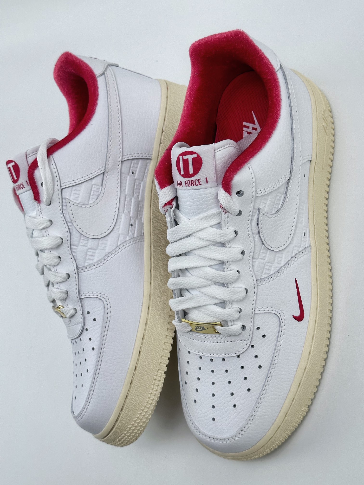 200 Nike Air Force 1 Low 07 x KITH 白红 CZ7926-100