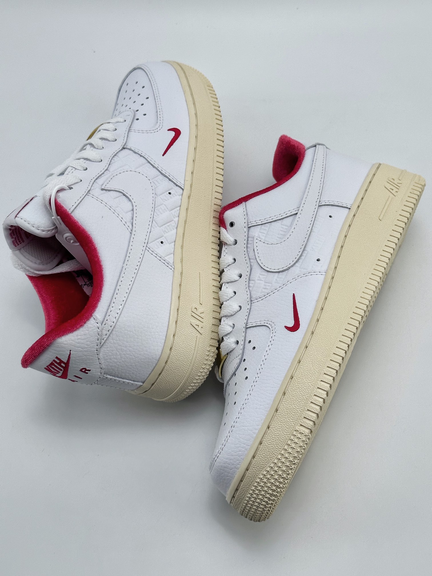 200 Nike Air Force 1 Low 07 x KITH 白红 CZ7926-100