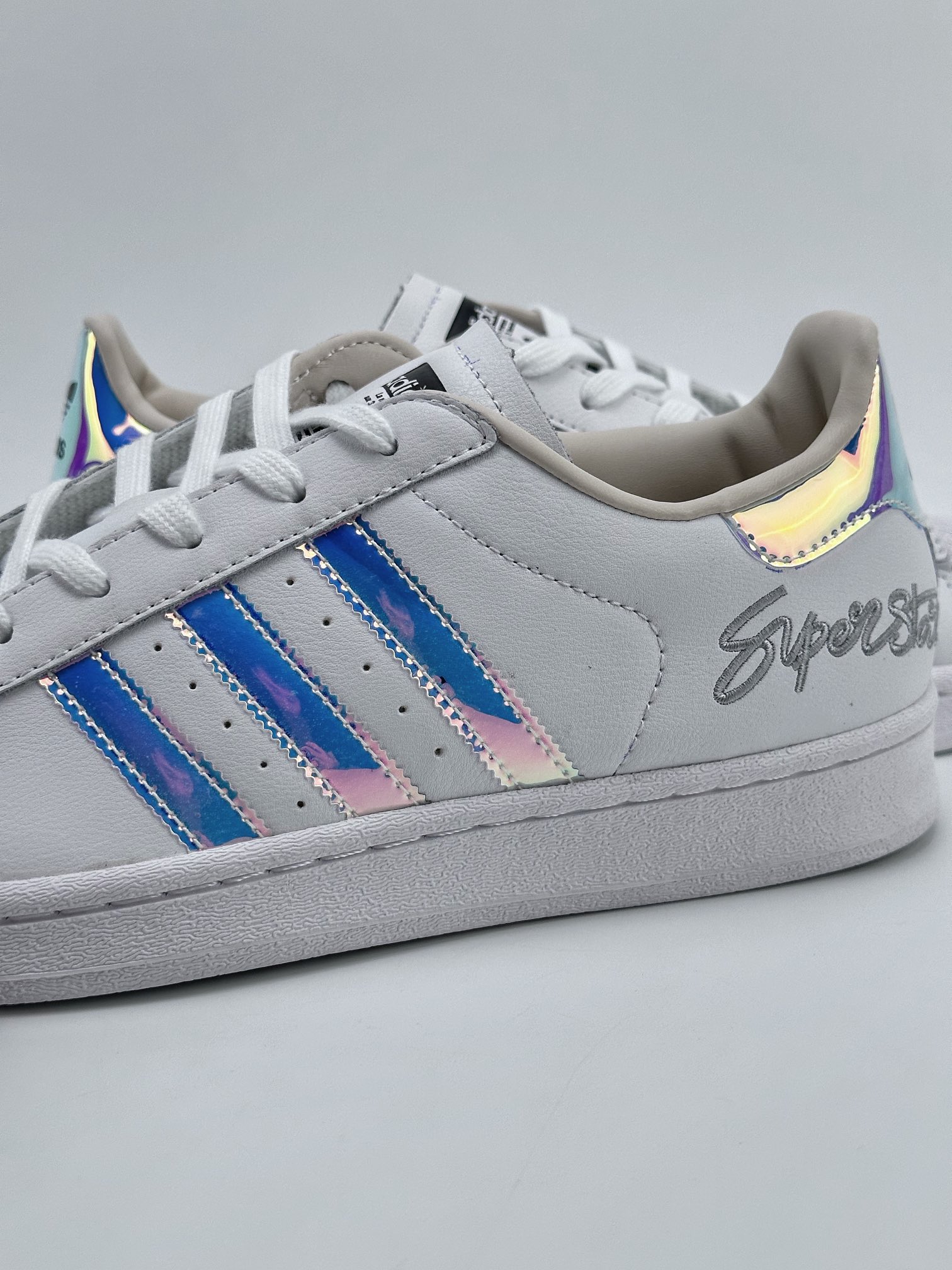 AD Originals Superstar W Shell Toe White Laser EF3642