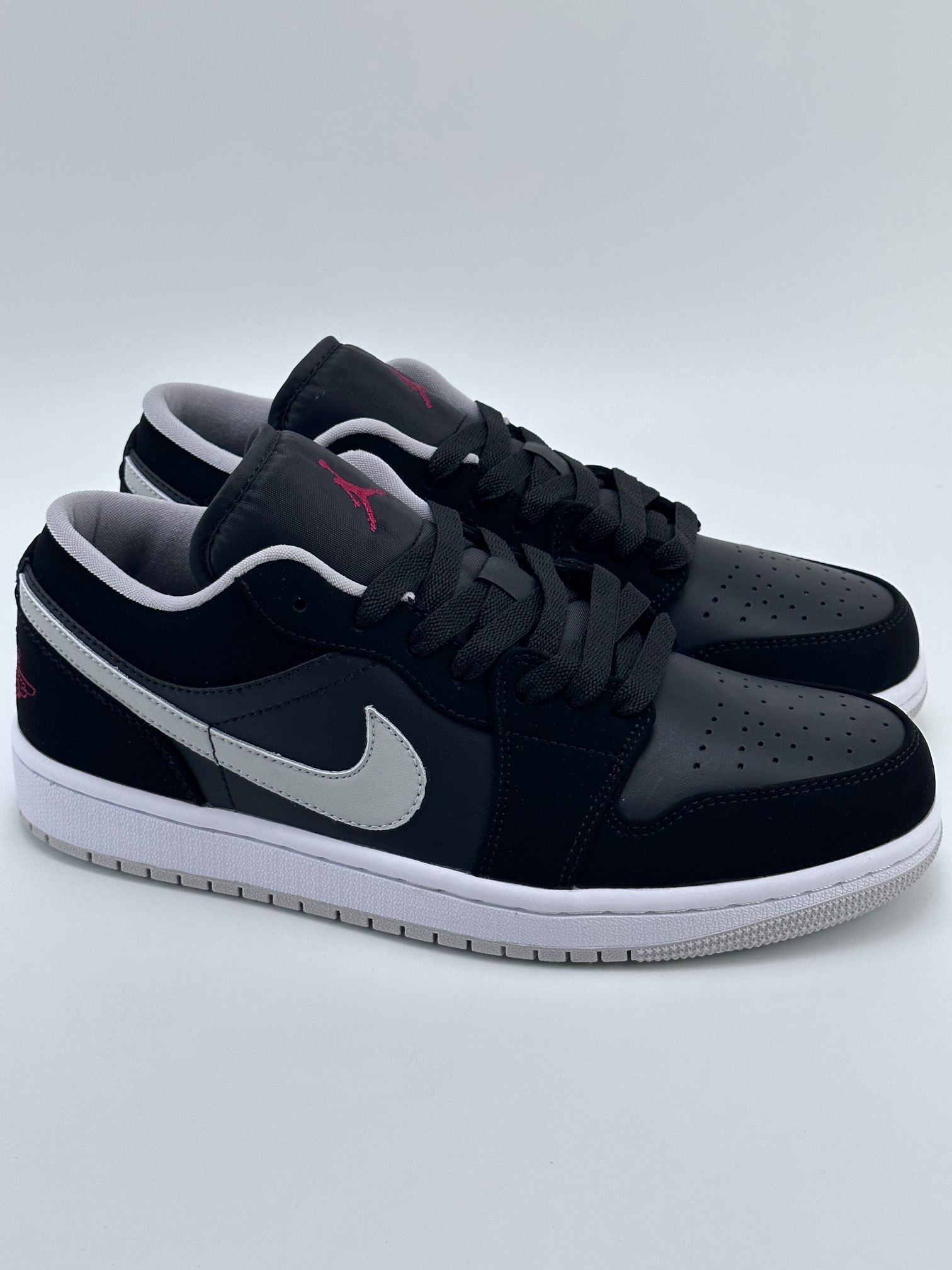 Air Jordan 1 Low 黑灰 官方同步新色 553558-032