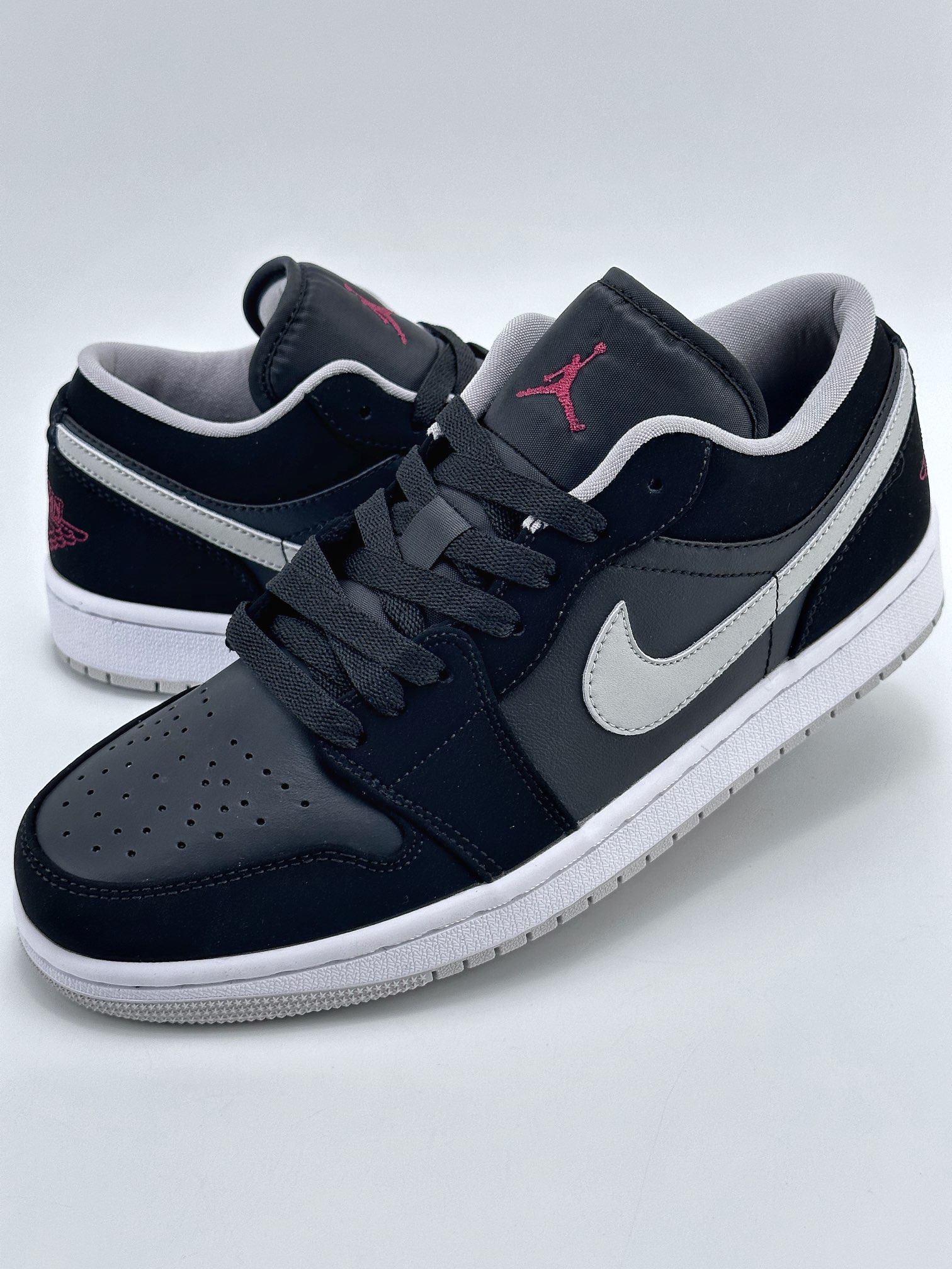 Air Jordan 1 Low 黑灰 官方同步新色 553558-032