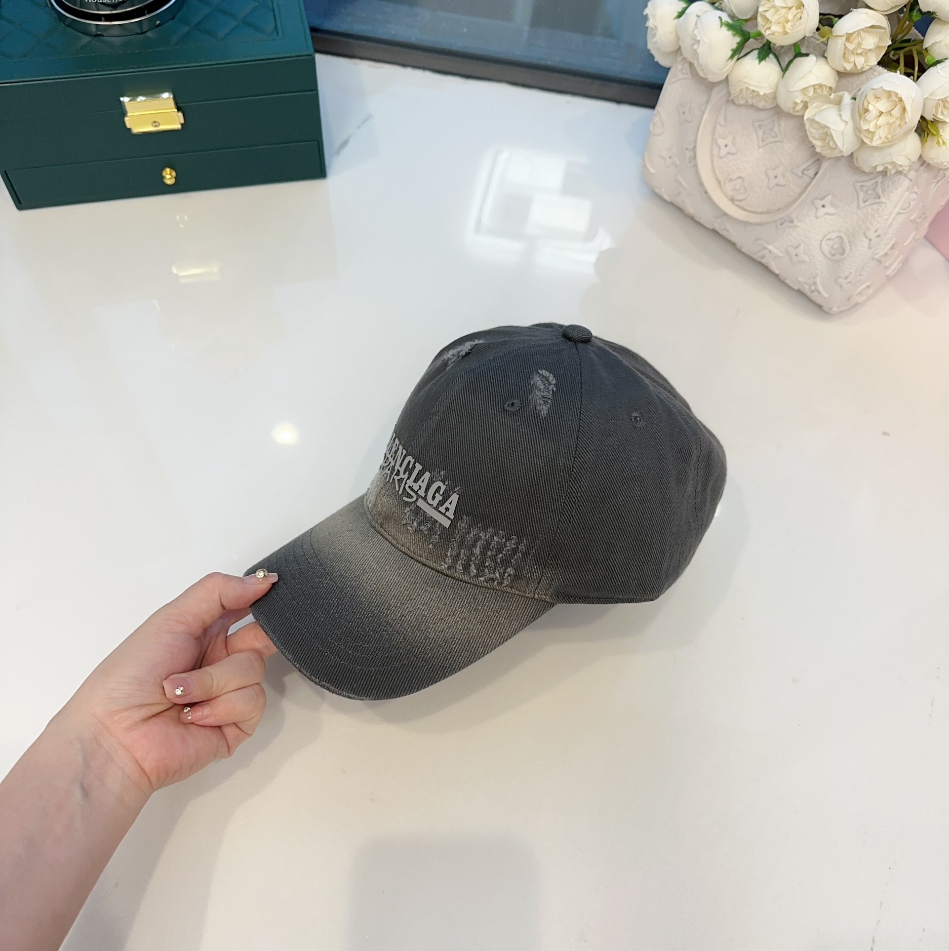 발렌시아가 타이다이 워시드 베이스볼 캡 상세 이미지 4