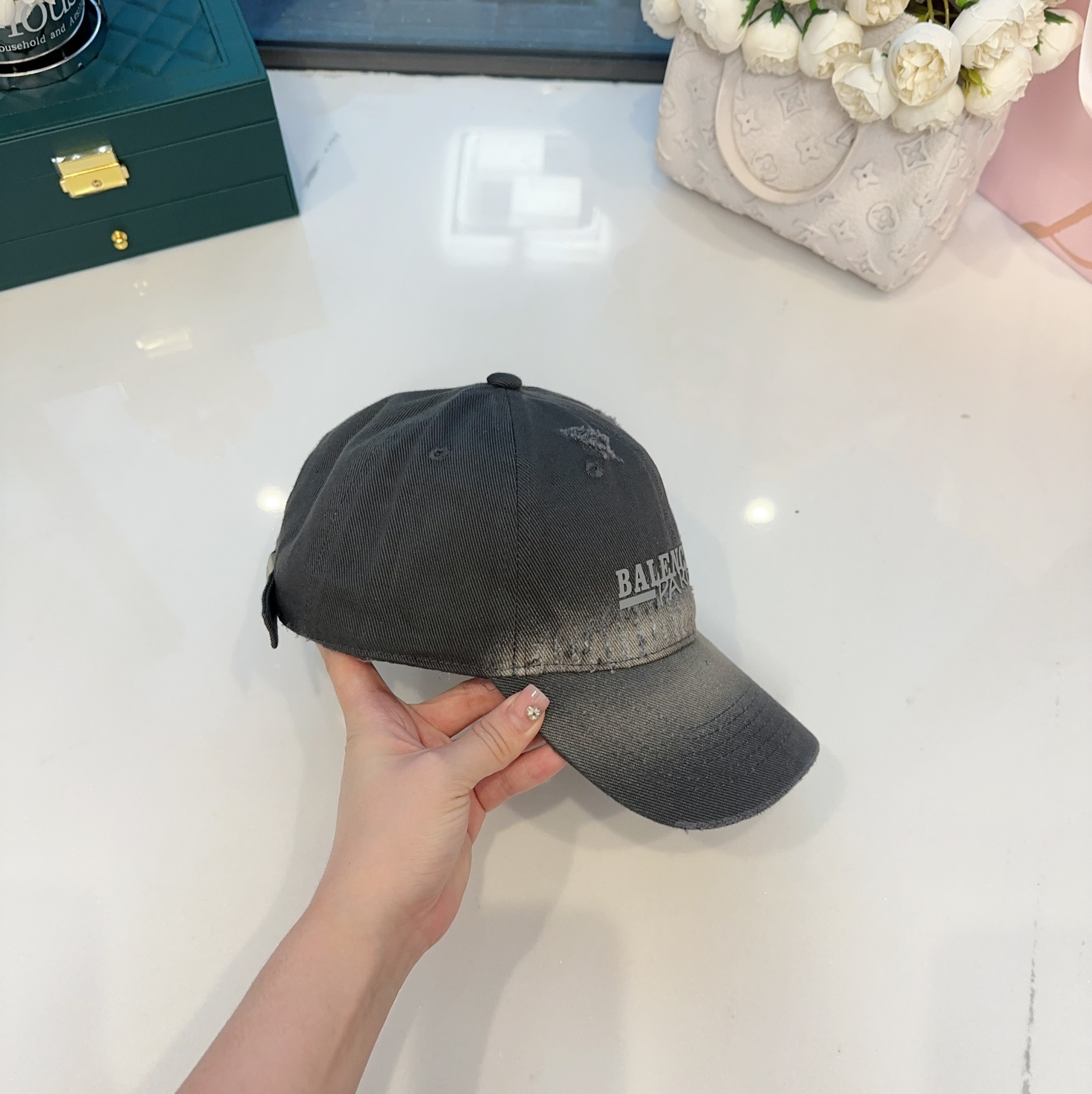 발렌시아가 타이다이 워시드 베이스볼 캡 상세 이미지 2
