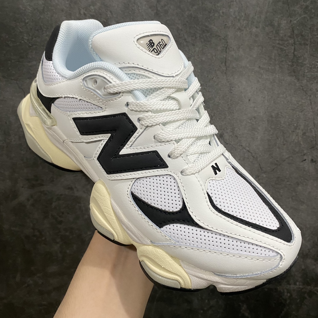 260 【纯原版】新百伦 New Balance NB9060 白黑U9060AAB