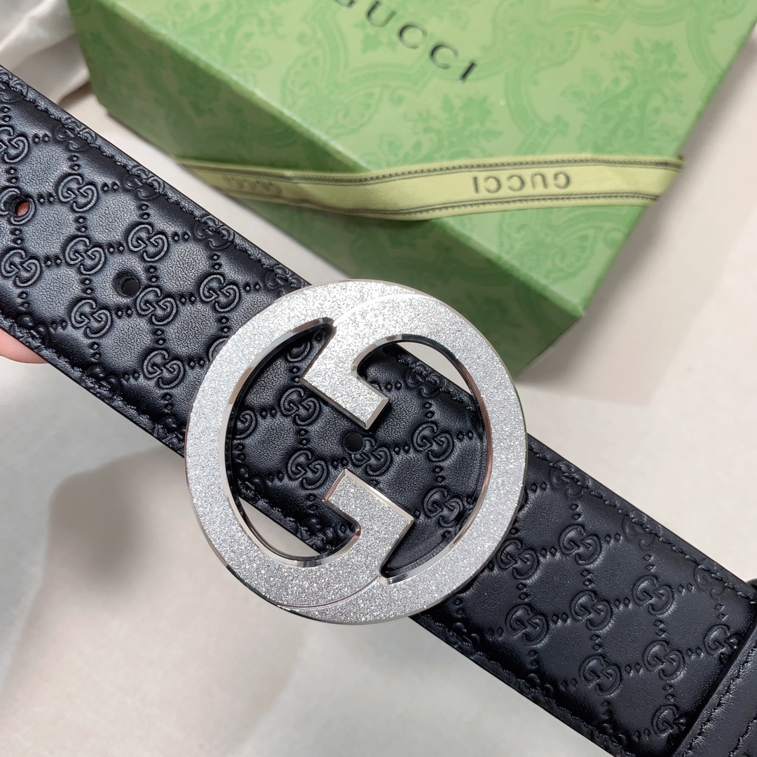 Gucci皮带经典的G字金属扣精致含蓄相当耐看