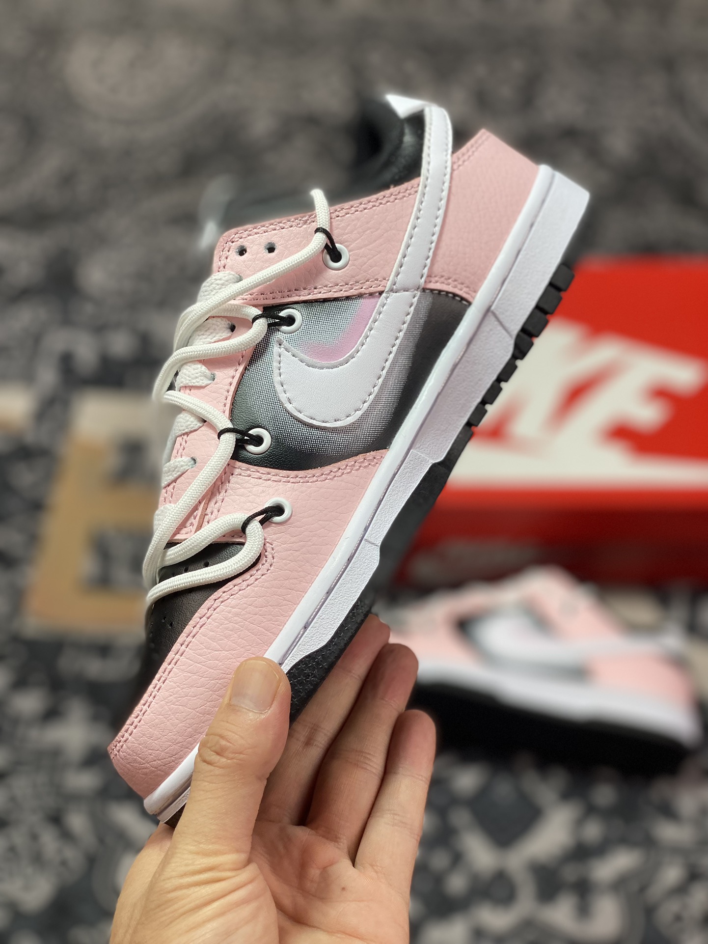 NIKE SB Dunk Low Reverse Barbie Black Pink FD1232-001