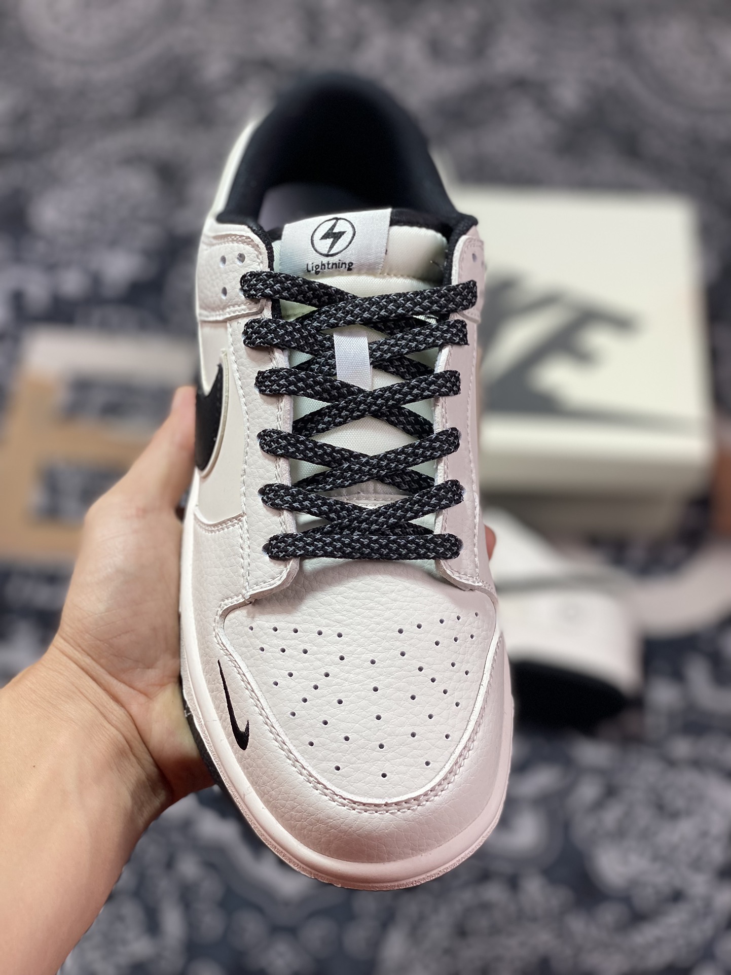 NK Dunk Low Retro ”DIY High-end Customization” Lightning Joint Beige Black XD1688-015