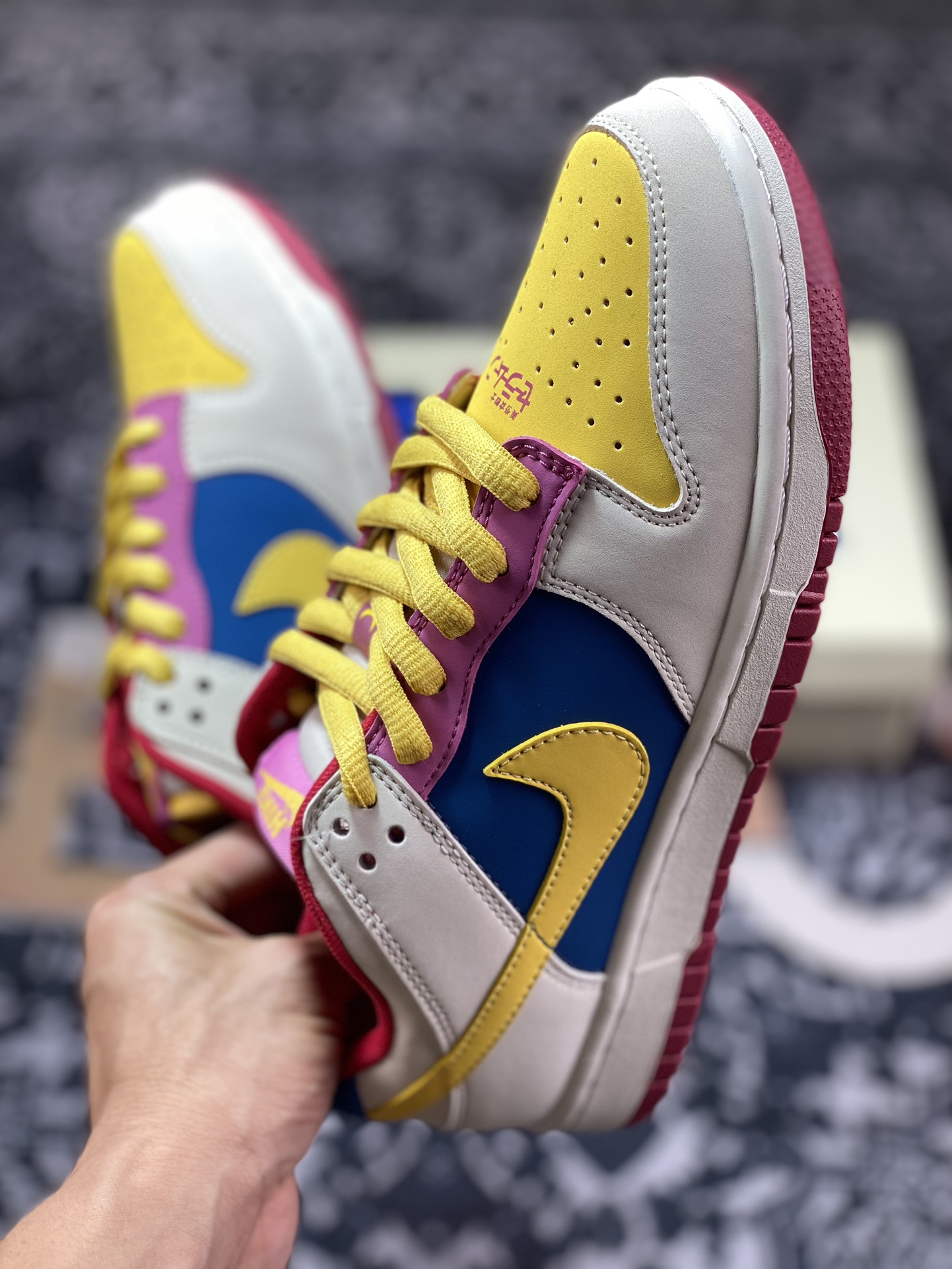 Nike SB Dunk Low ”Sailor Moon” dunk series low-top casual sports skateboard shoes ”beige pink yellow blue sailor moon” GP1255-026