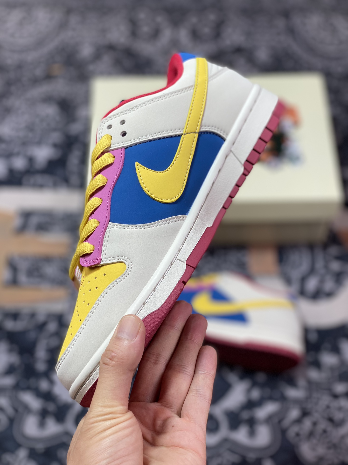 Nike SB Dunk Low ”Sailor Moon” dunk series low-top casual sports skateboard shoes ”beige pink yellow blue sailor moon” GP1255-026