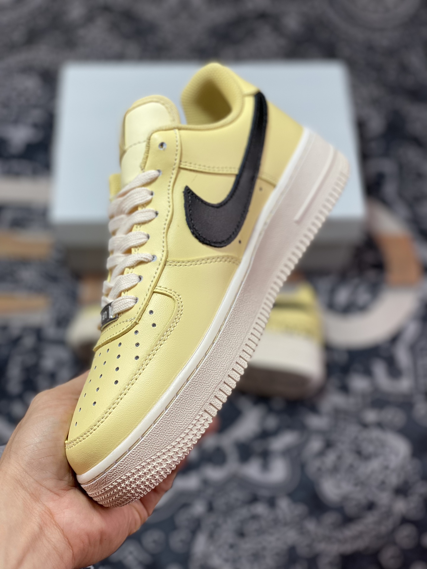 Nike Air Force 1'07 Low ”Porsche 911” Air Force One low-top sneakers ”Vintage Beige Porsche No. 71 Paint” CW2288-111