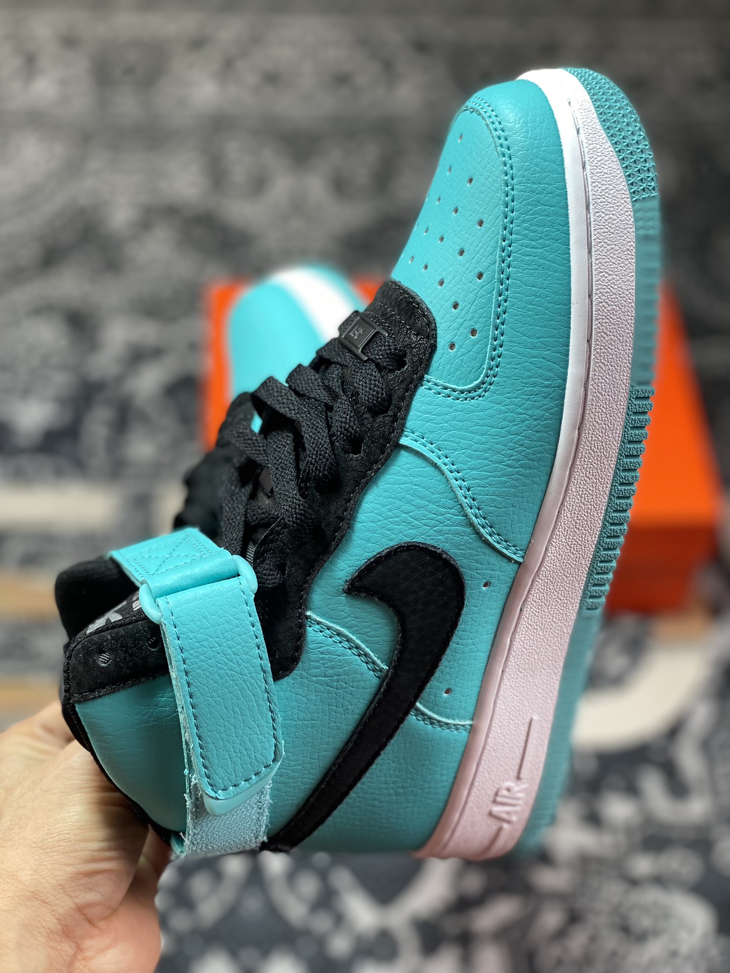 Tiffany & CO x Nike Air Force 1 Mid ”1837” Tiffany joint mid-top sneakers DZ1382-200