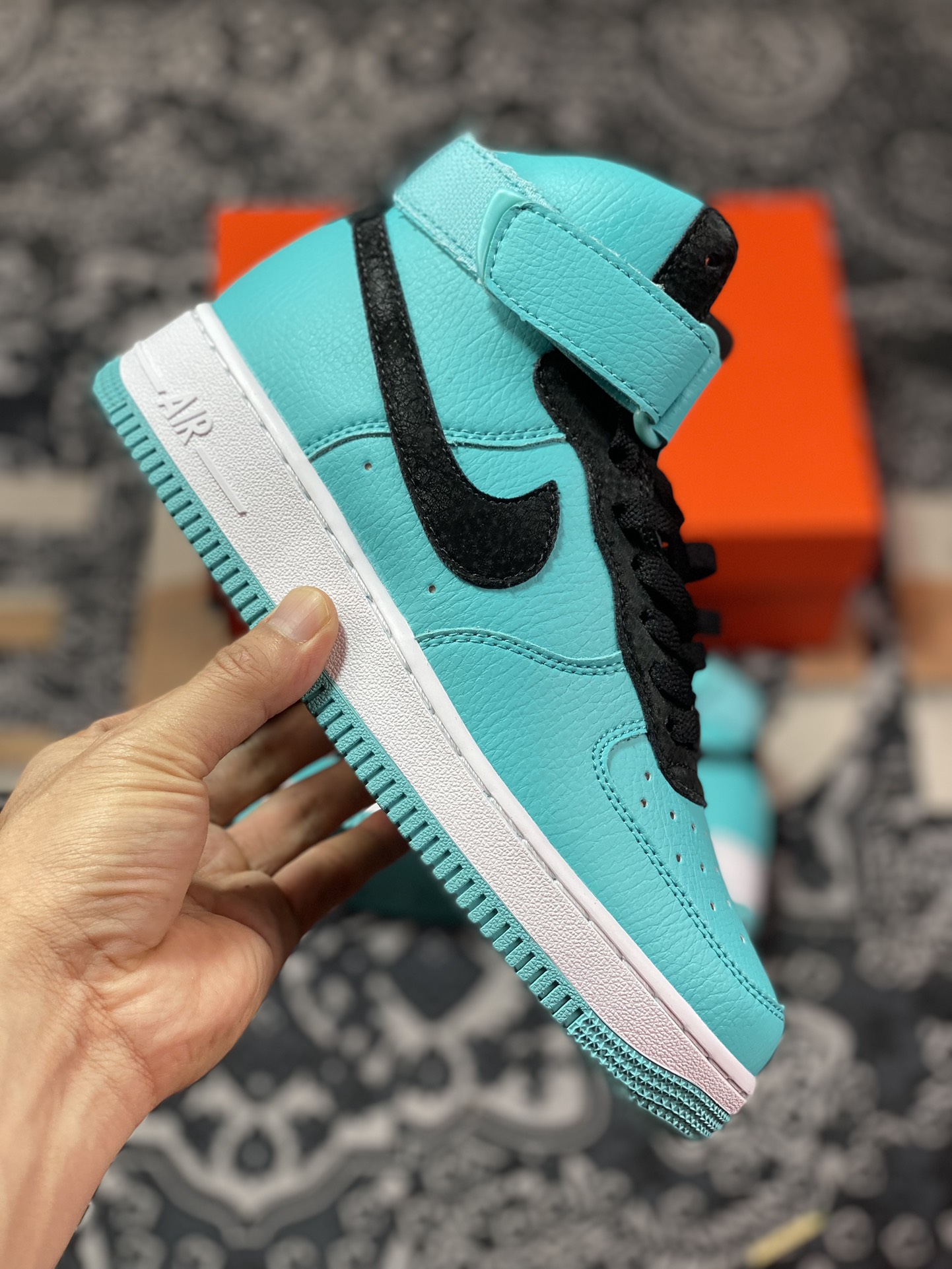 Tiffany & CO x Nike Air Force 1 Mid ”1837” Tiffany joint mid-top sneakers DZ1382-200