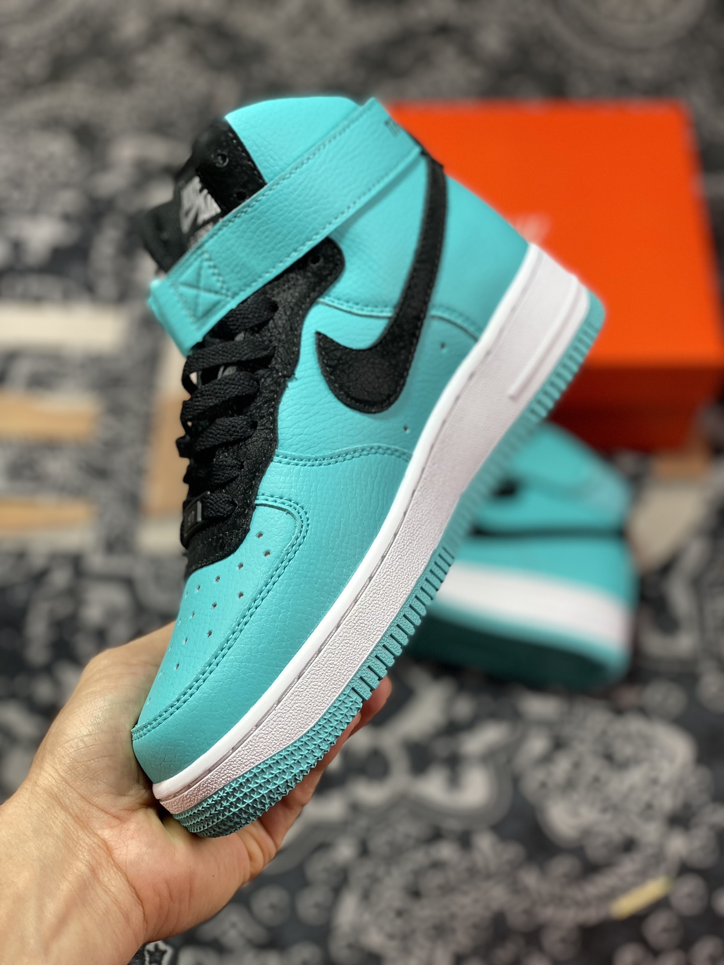 Tiffany & CO x Nike Air Force 1 Mid ”1837” Tiffany joint mid-top sneakers DZ1382-200