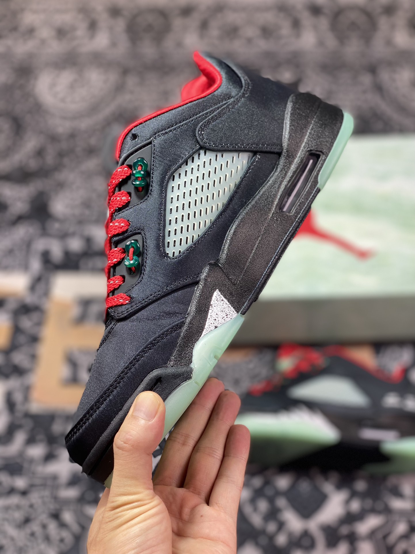 Clot x Air Jordan 5 Retro Low ”CNY” AJ5 Jordan 5 Chinese New Year Black Red Silk Emerald Luminous Tear DM4640-036