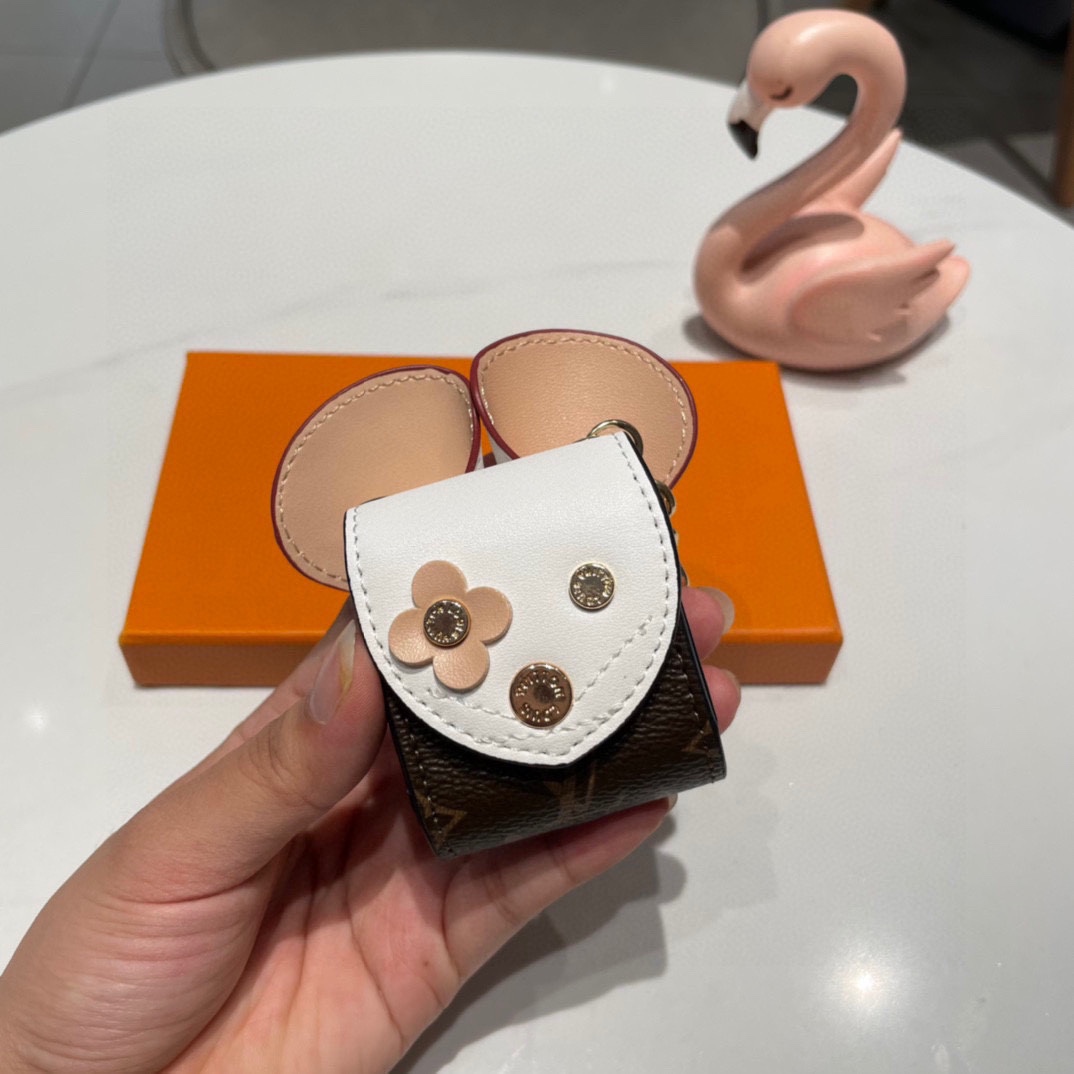 ️LV达芙妮耳机包官网1:1耳机包时尚迷你耳机包包一举两得AirPods3代1-2代通用