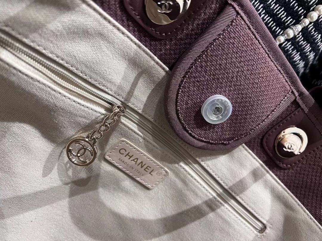 Chanel 23A beach bag