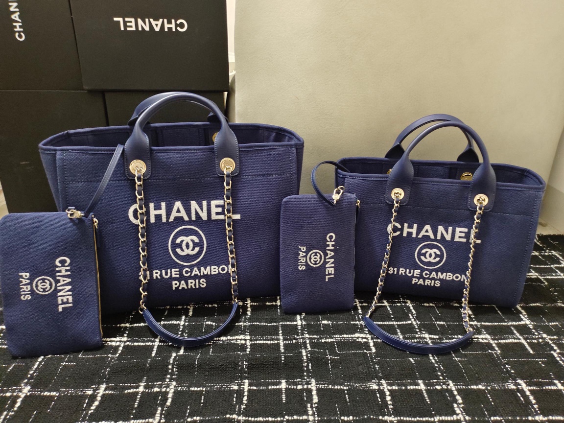 Chanel Xiaoxiang 23b Beach BagNew Blue Large size 38cm Small size 32cm