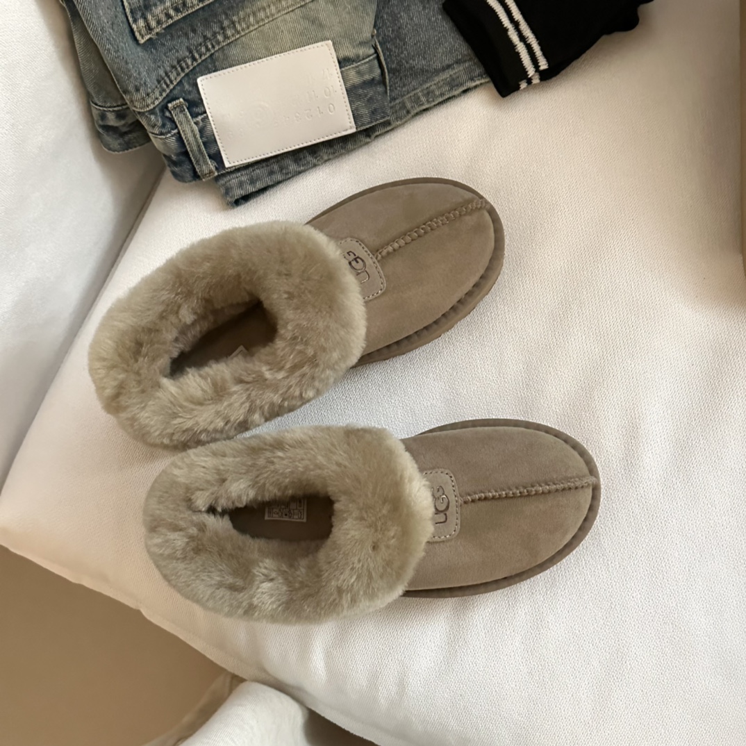 #ugg厚底 塔次特 一双雪地靴 一秒秋冬氛围感来了〰️ 超模们的选择 极简〰️每天都要温暖又时髦 隆丰
