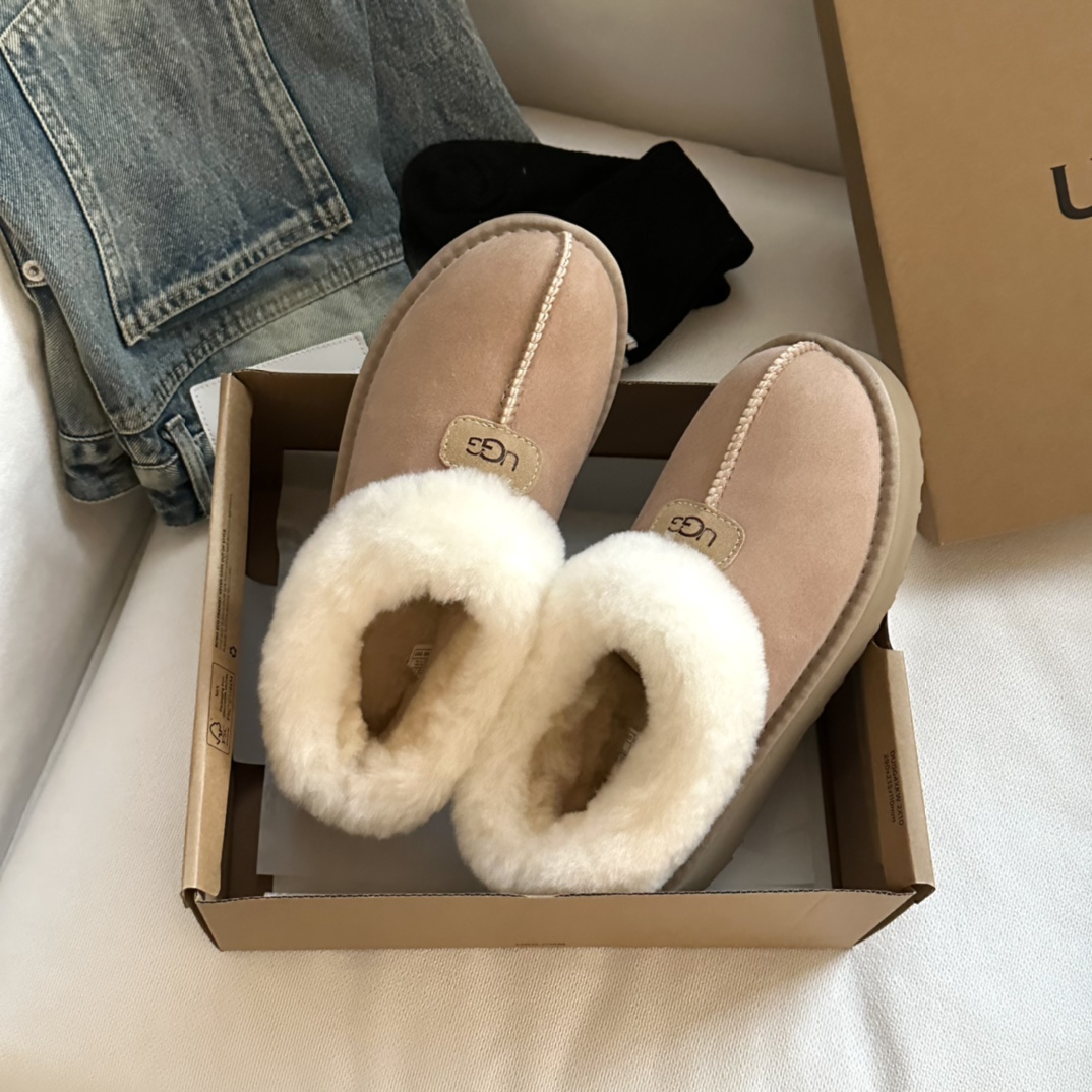 #ugg厚底 塔次特 一双雪地靴 一秒秋冬氛围感来了〰️ 超模们的选择 极简〰️每天都要温暖又时髦 隆丰