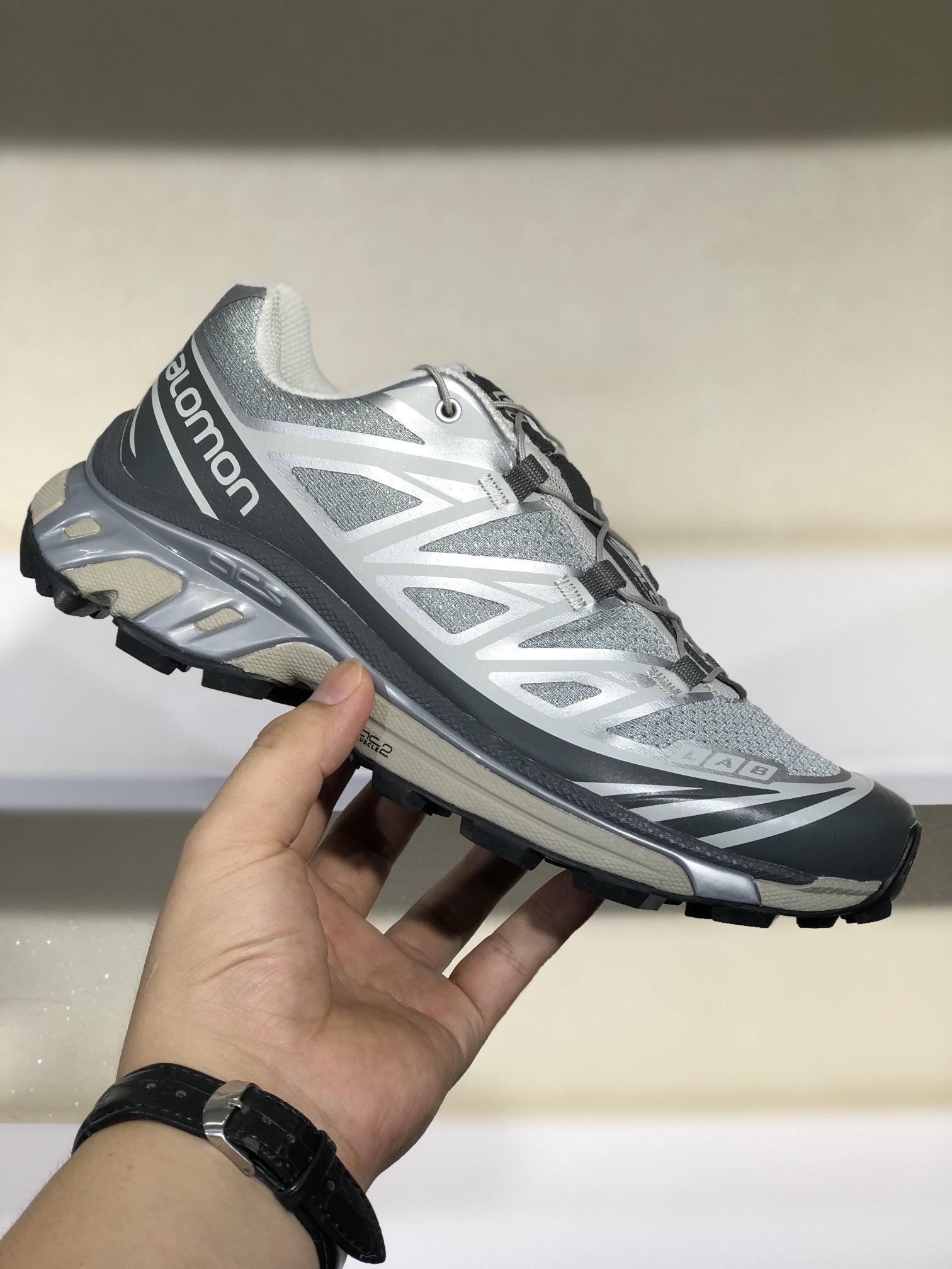 NO:276466,Spot Salomon XT-6 Silver Top version available Size:36 36.5 37.5 38 38.5 39 40.5 41 42 42.5 43 44 44.5 45 46,19860909档口现货 萨洛蒙Salomon XT-6 银色 顶级版本现货供应 Size:36 36.5 37.5 38 38.5 39 40.5 41 42 42.5 43 44 44.5 45 46,,Men's shoes