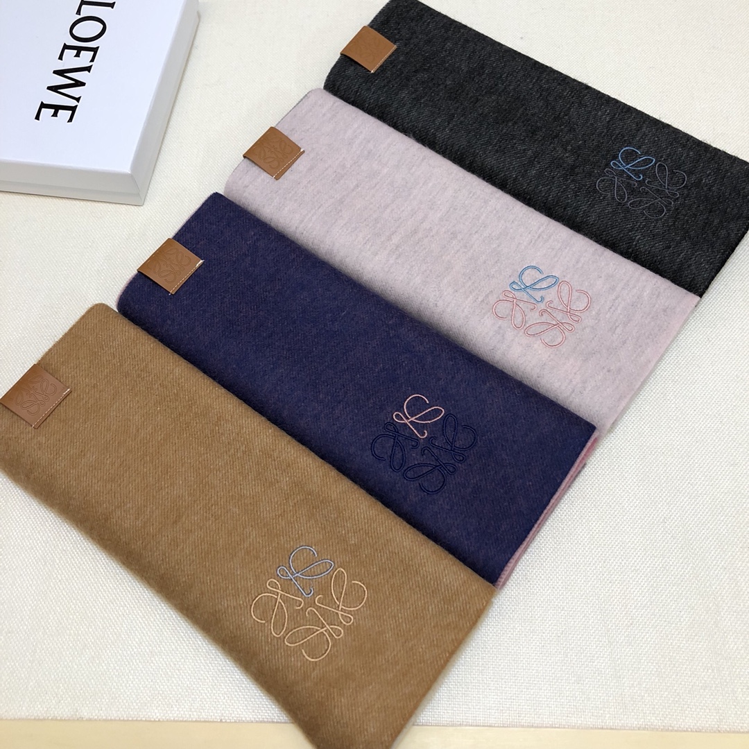 LOEWE罗意威渐变围巾