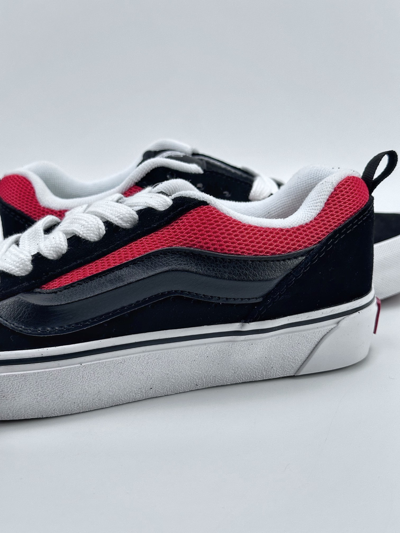 Vans Knu-Skool VR3 LX Sneakers