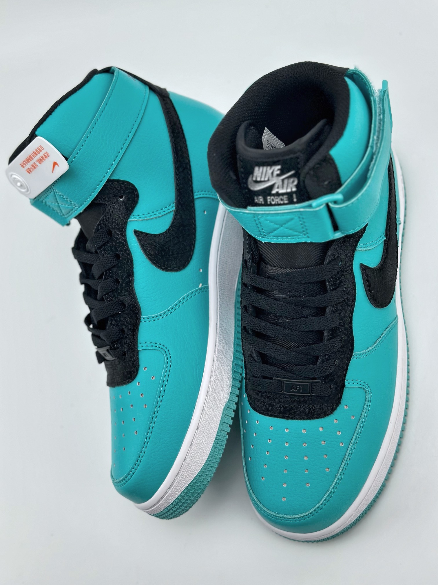 Nike Air Force 1 High 07 x Tiffany & CO ”1837” 蒂芙尼联名蓝黑 DZ1382-200