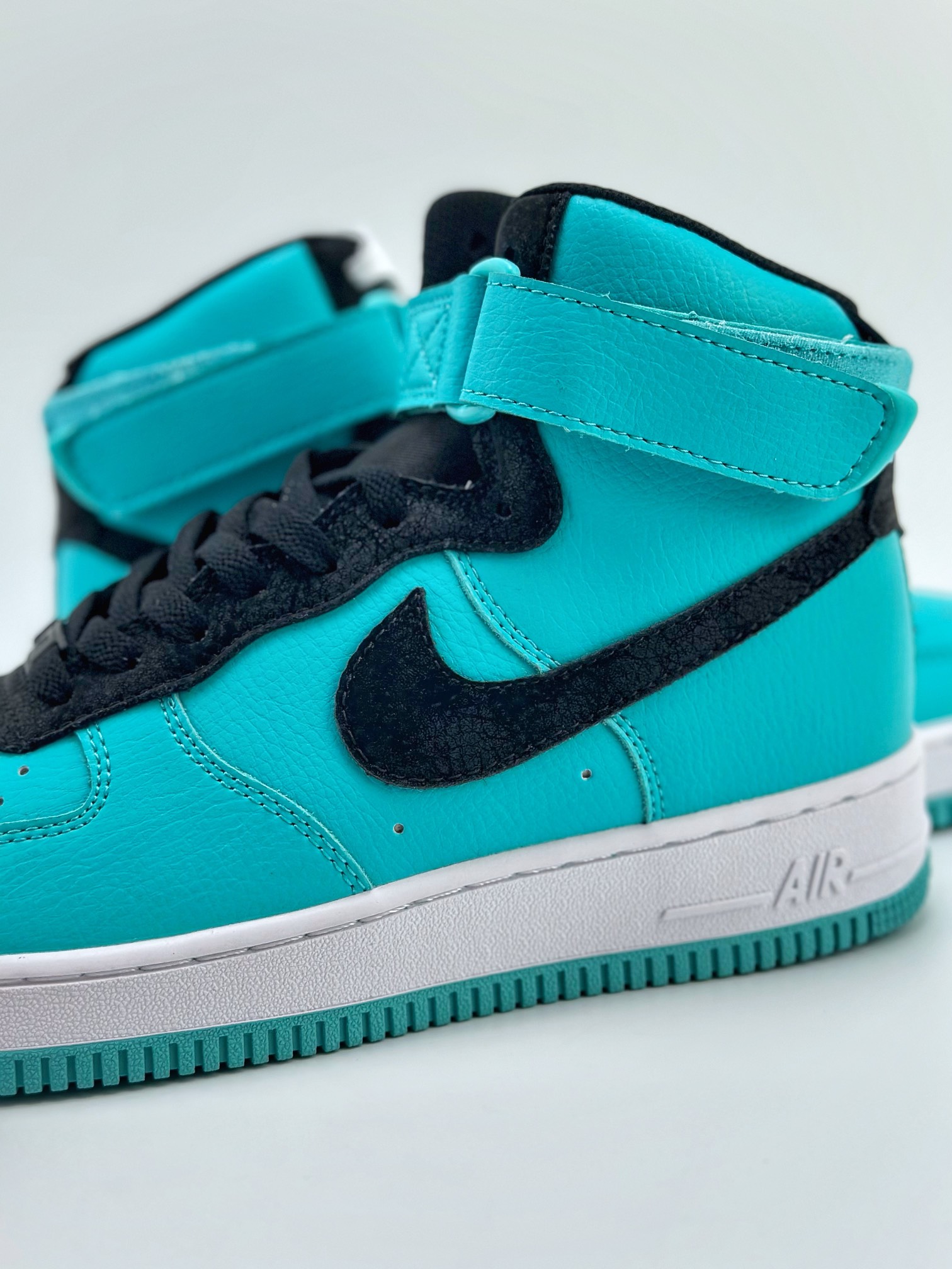 Nike Air Force 1 High 07 x Tiffany & CO ”1837” 蒂芙尼联名蓝黑 DZ1382-200