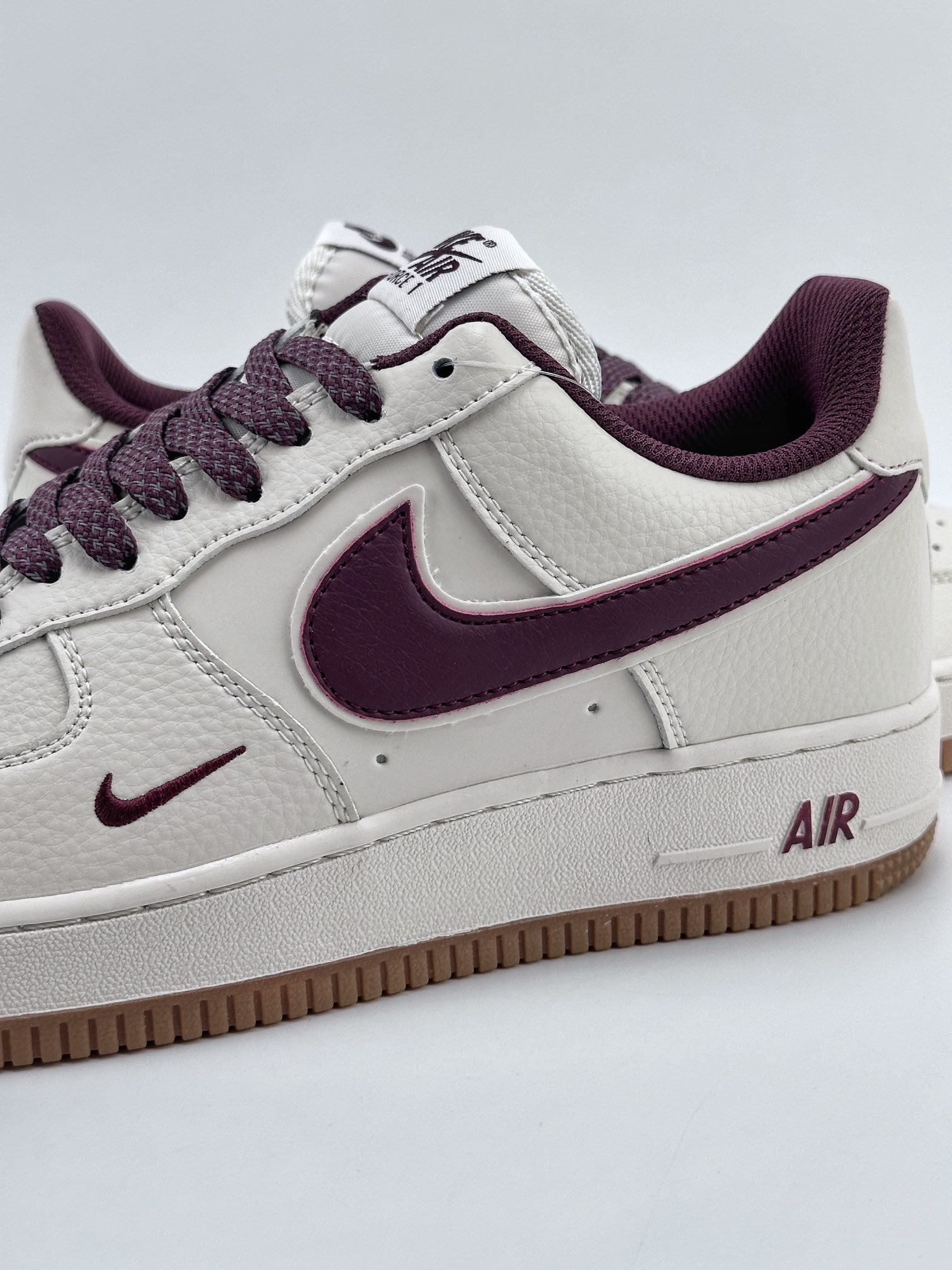 240 Nike Air Force 1 Low 07 白酒红满天星 HD1689-107