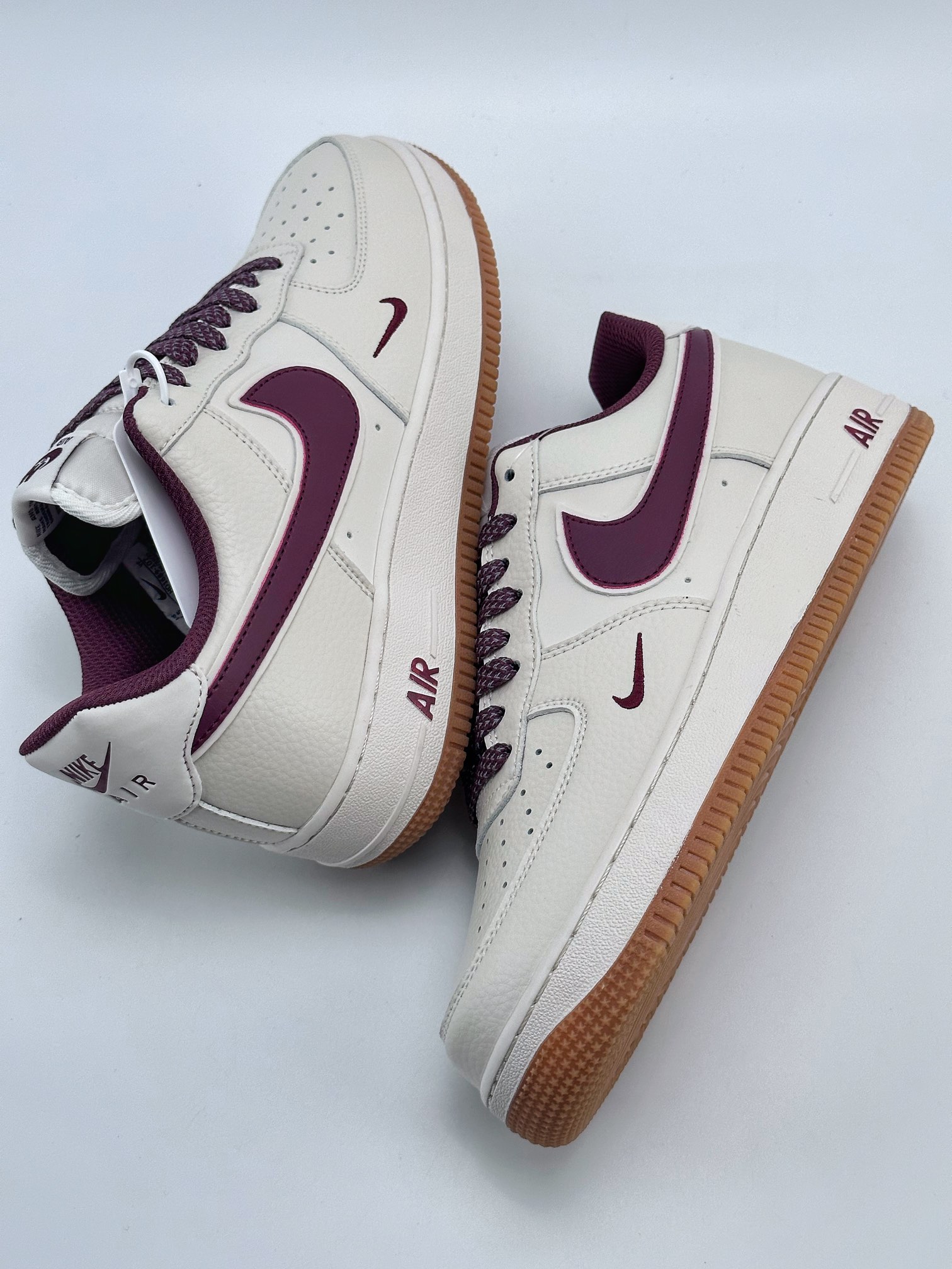 240 Nike Air Force 1 Low 07 白酒红满天星 HD1689-107