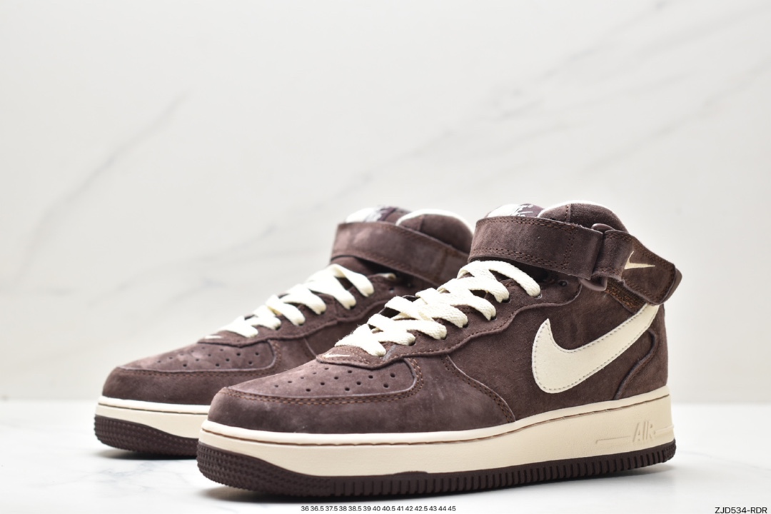 Air Force 1‘07 Mid 巧克力棕麂皮 DM0107-200