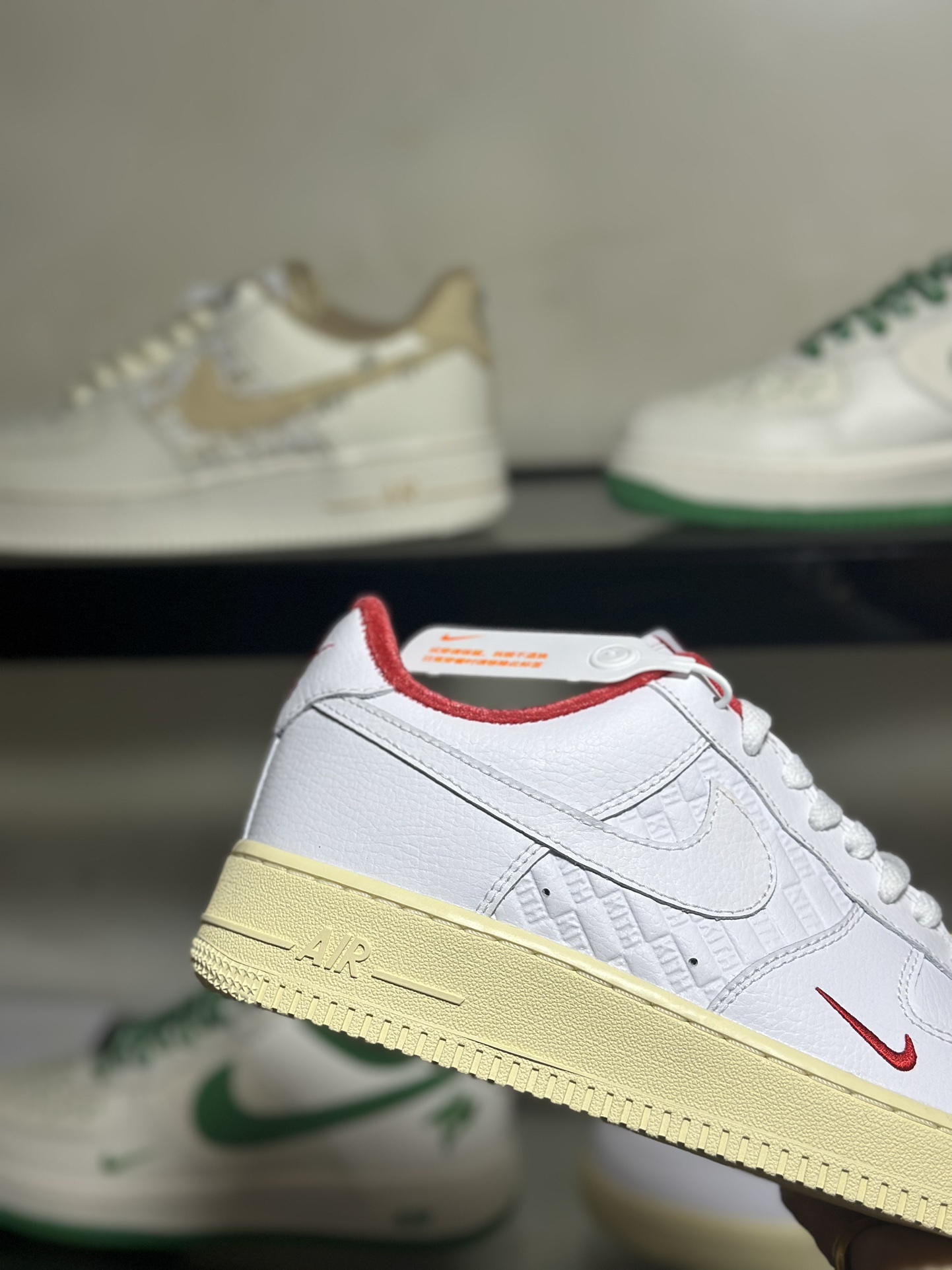 NikeAirForce1Low红小