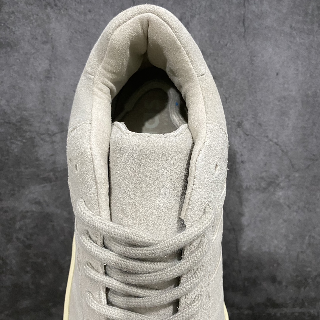 图片[8]-【首发版】FEAR OF GOD FOG x Adidas Athletics 86 Lo 联名款复古板鞋 IF6682n官方即将发售 提前尝鲜 全套均来自原厂 原底面配n指令 皮料 冲刀 楦头 流程 大底磨具均为原装nJerry Lorenzo 主理个人品牌 Fear of God 最新系列「 Collection 8」，与 adidas 共同打造的最新联名鞋款，以Forum Hi 作为创作基底，加入麂皮与半透明物料延续过去经常使用的简约高端元素，配色则以 Fear of God 标志性的中性用色为主 尺码：36-46男鞋先出-莆田鞋批发中心