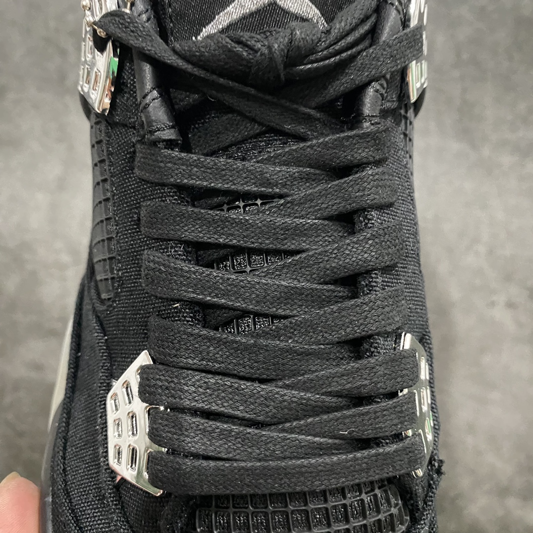 图片[2]-【PB版本】Air Jordan 4 Retro x Eminem 阿姆亲友限定 黑色帆布水晶大底 正确鞋型 定制头层皮料 正确侧边tpu材料卡色 市面正确鞋舌标 网格不打皱 正确鞋垫 全新底模 原装气垫立体LOGO 随意对比正品细节货号:AJ4-582314 尺码:40 40.5 41 42 42.5 43 44 44.5 45 46 47.5 48.5-莆田鞋批发中心