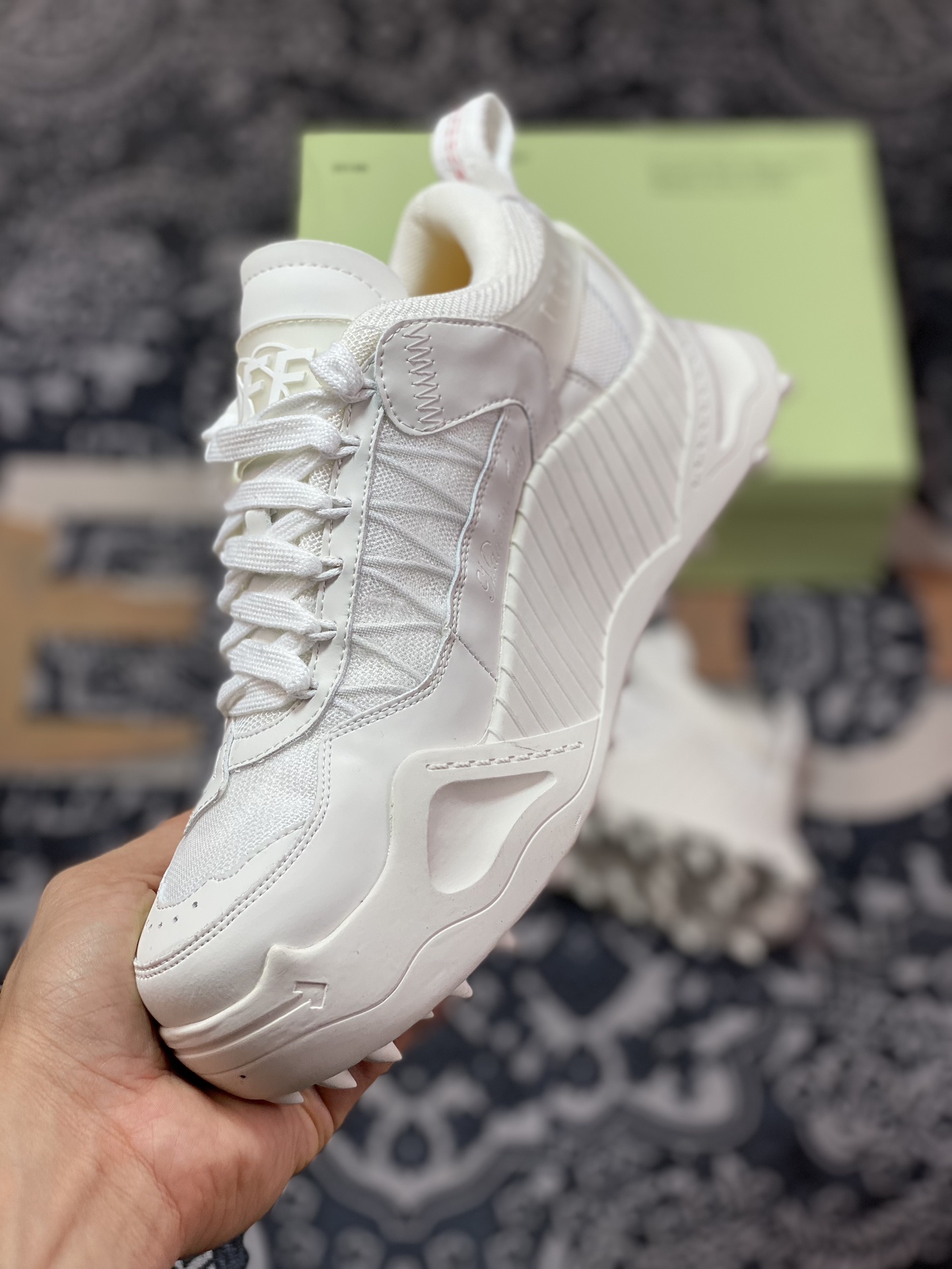 Off-White ODSY-1000 Chunky Arrow Low-top Heightened Sneakers ”All White” OMIA139F21FAB0020101