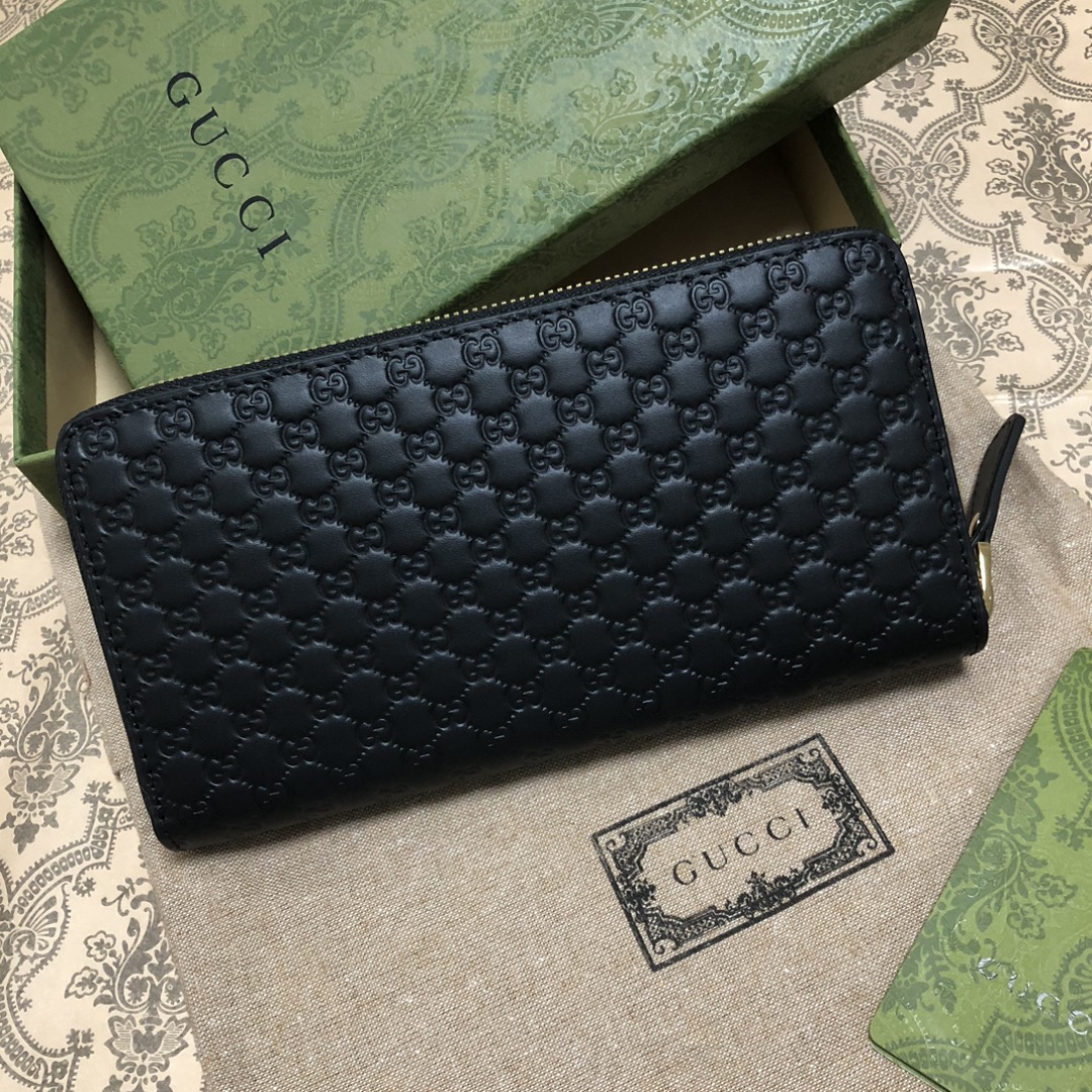 Gucci Signature黑色进口小牛皮拉链钱包，独特高雅的设计，配以热压技术，时尚潮流百搭，你值得