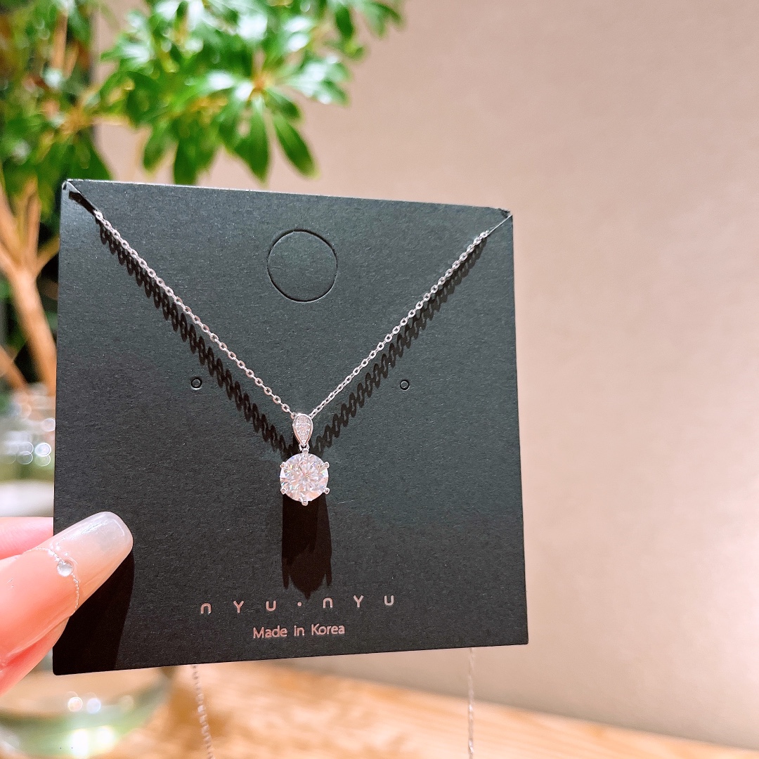 Low Allergy Silver Moissanite Necklace Cute Office Gold