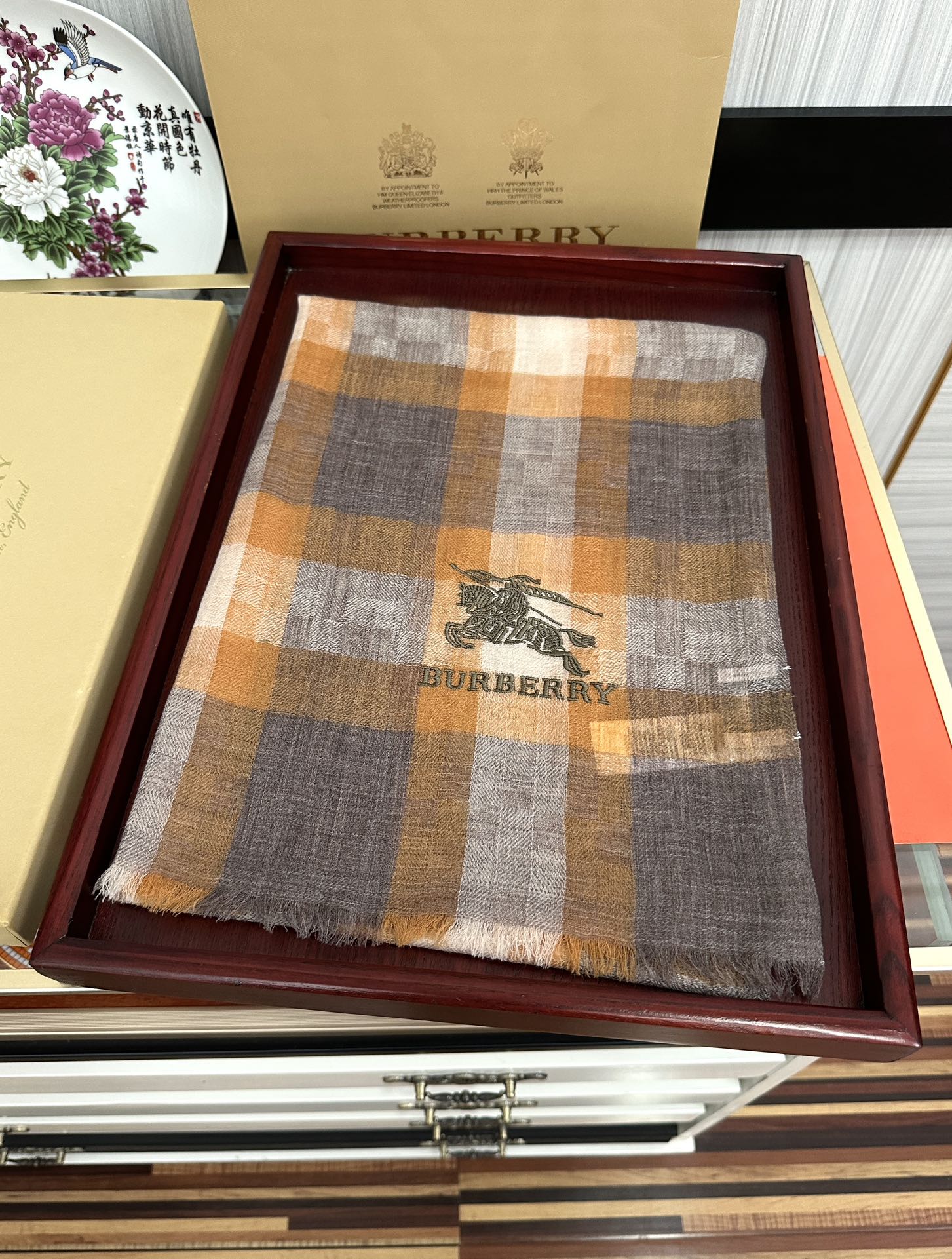 Burberry巴宝莉内蒙古山羊绒围巾