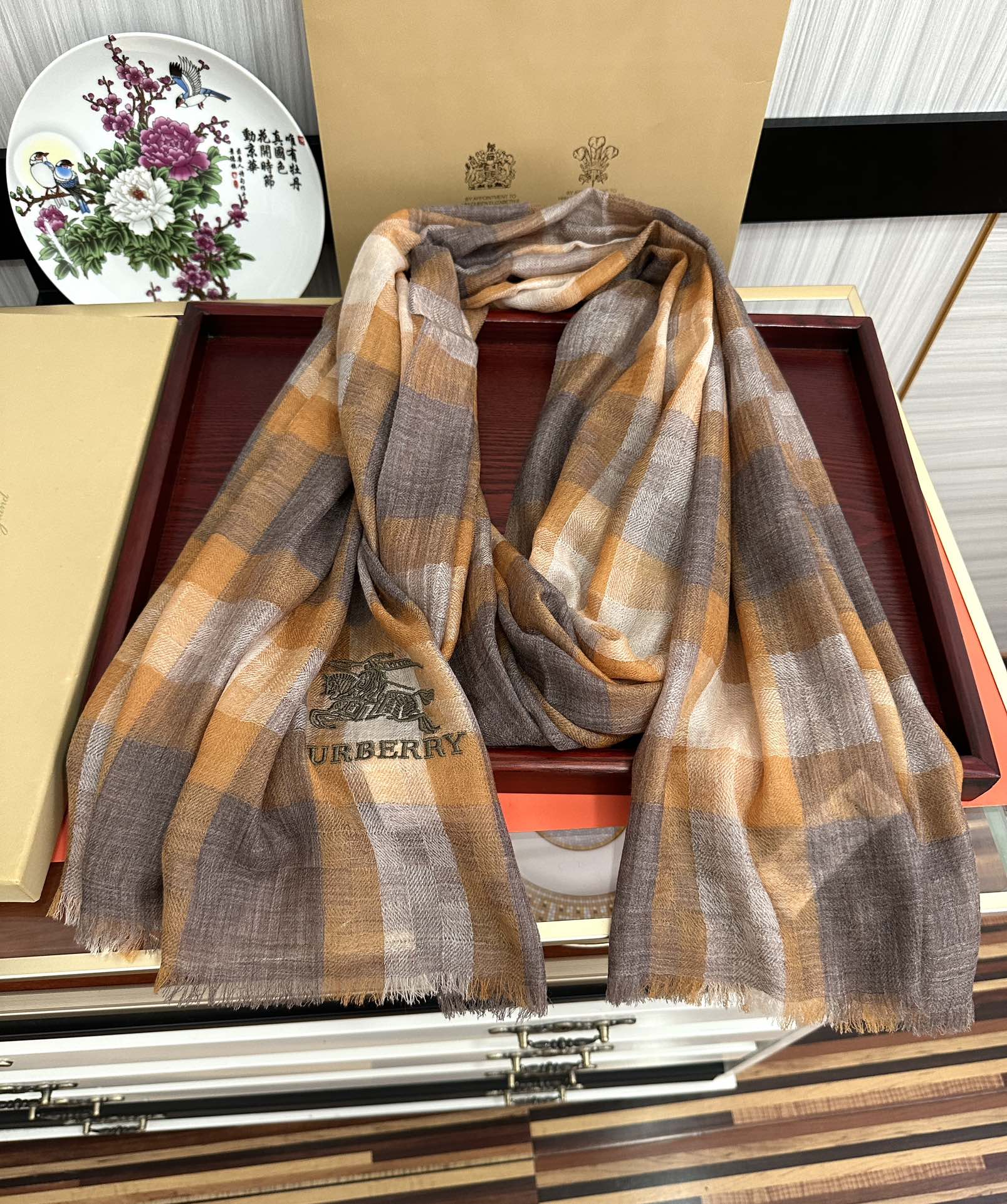 Burberry巴宝莉内蒙古山羊绒围巾